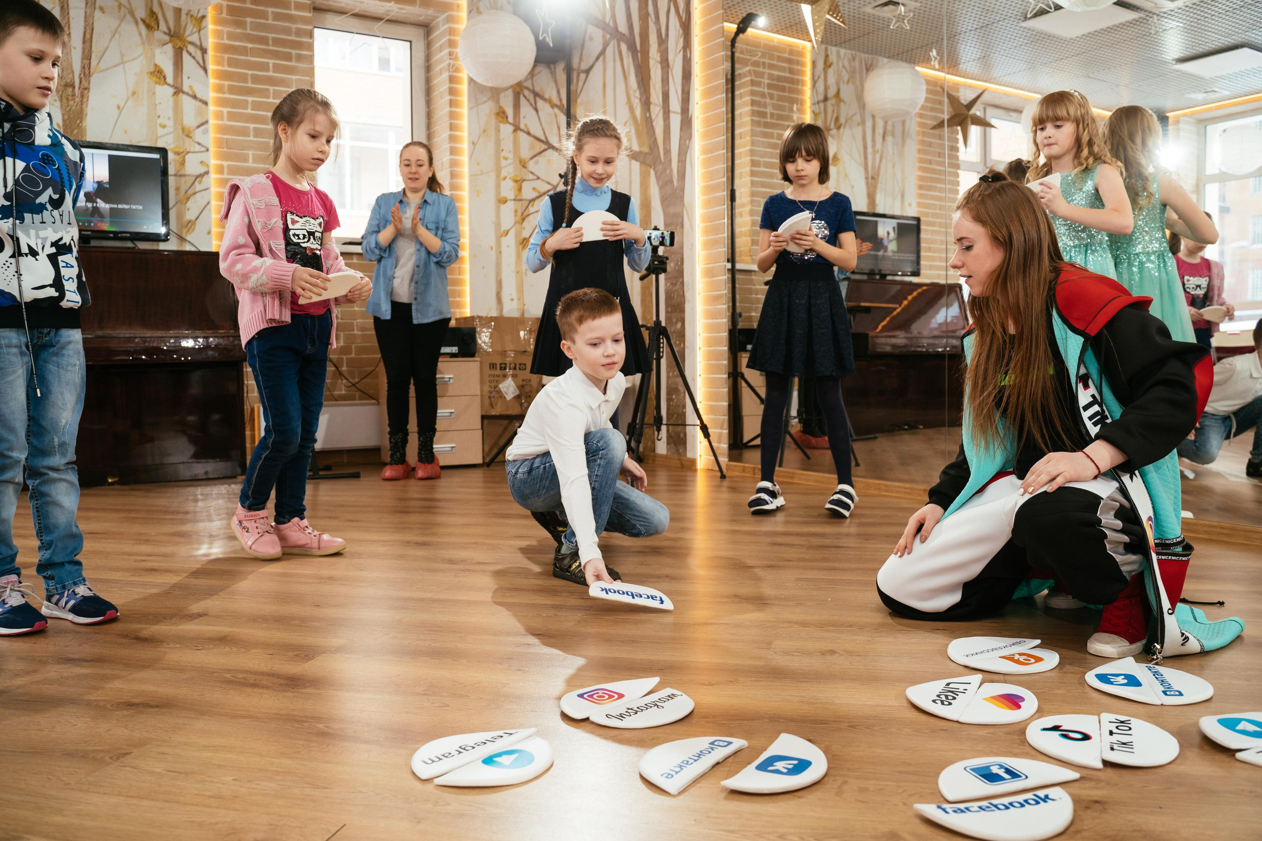 Тик-ток вечеринка для Варвары. Выпускные альбомы для детского сада и школы в Красноярске Мария Русяев