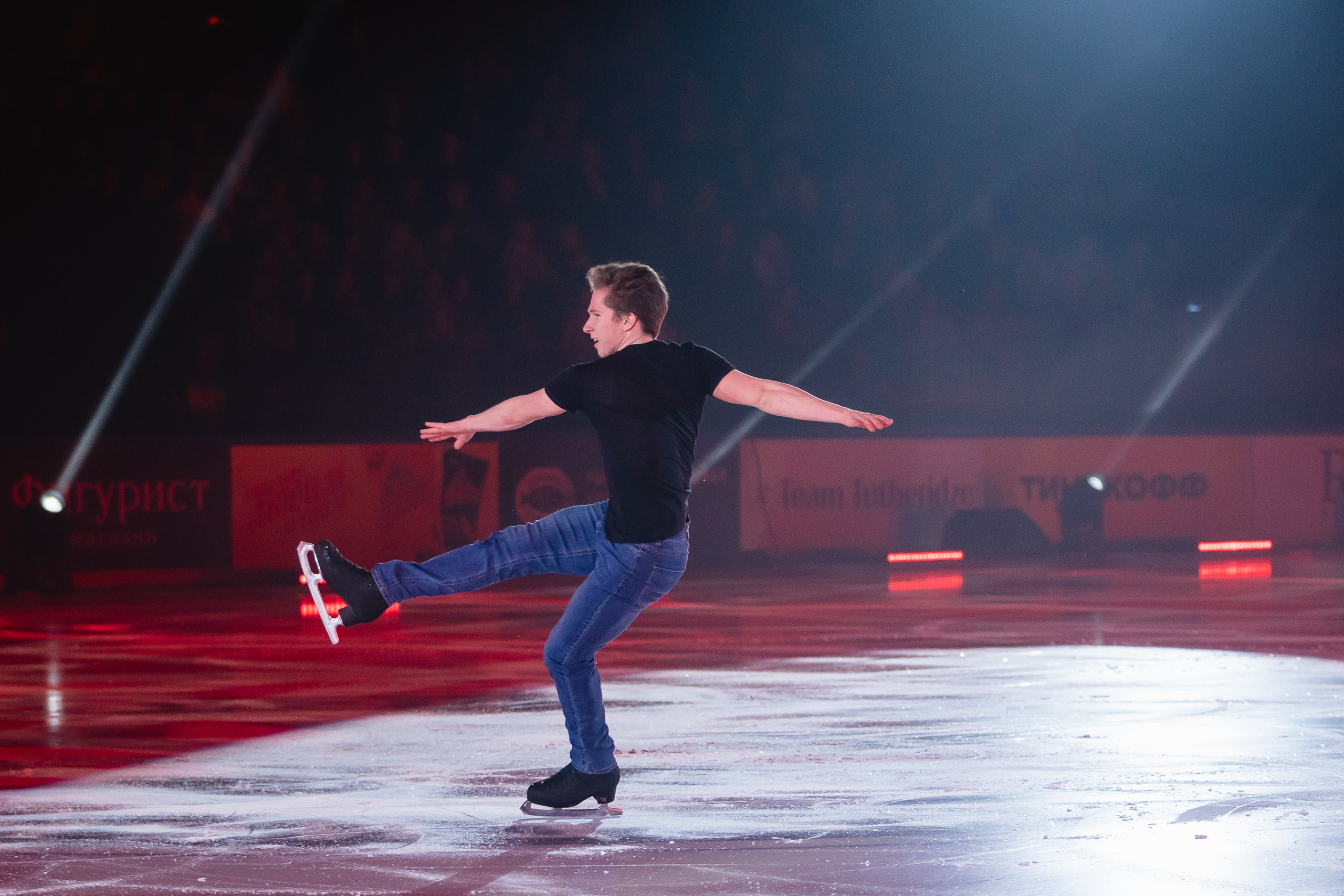 Шоу «Чемпионы на льду» в Новосибирске. Воробьева Ксения — Спортивный и танцевальный фотограф Новосибирск