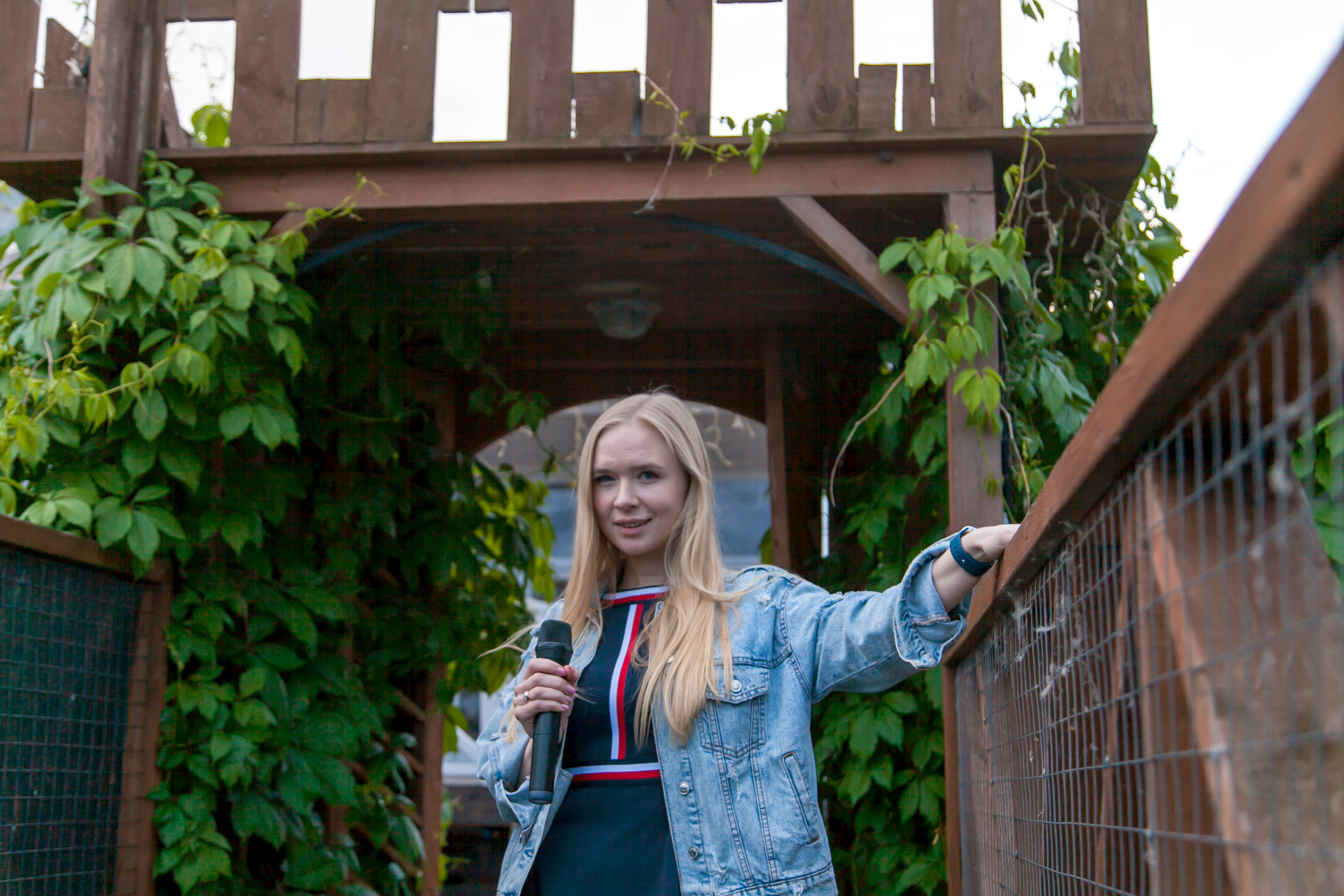 Ведущая на свадьбу Мария Снегур. Ведущий, Тамада, DJ, фото в Перми. Хорошее настроение