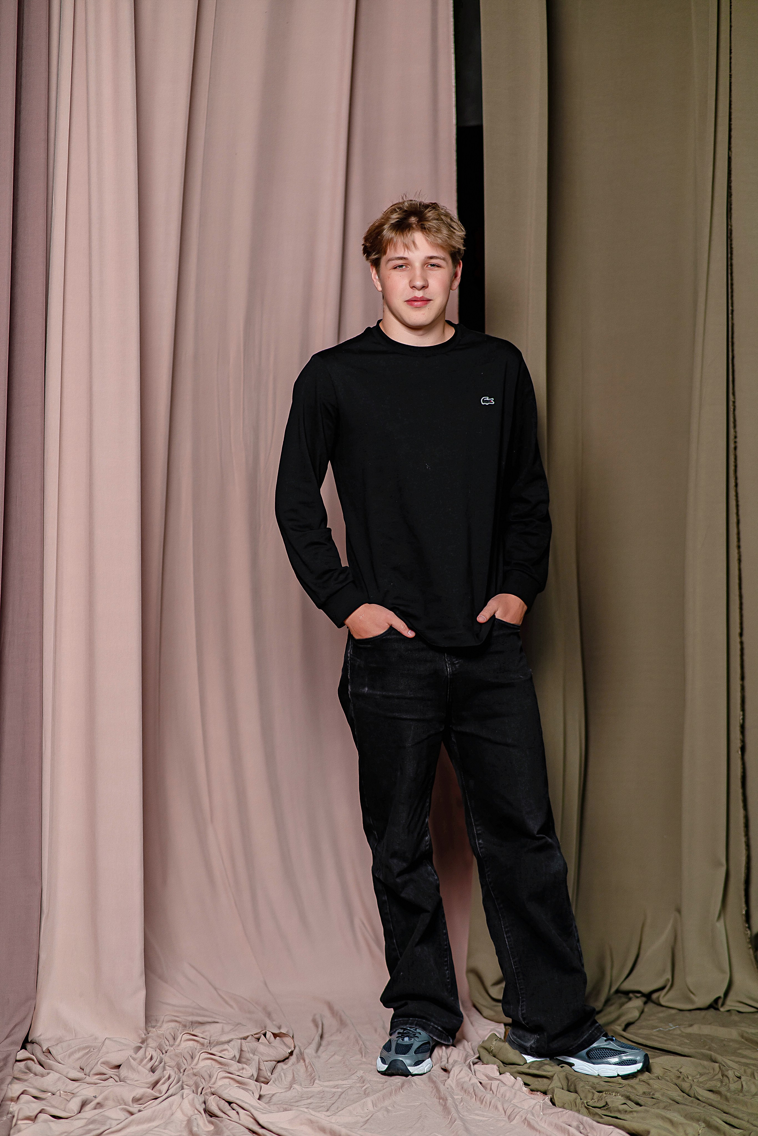 Выпускные (школьные) альбомы (книги) в Ростове-на-Дону. Современные Выпускные Альбомы в Ростове-на-Дону