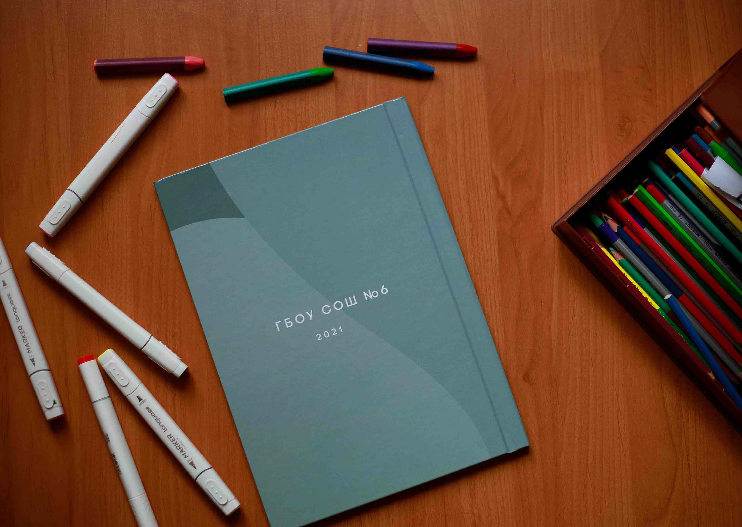 Альбом выпускника для учеников 9 и 11 классов. Выпускные альбомы в Крыму, Севастополе и Симферополе