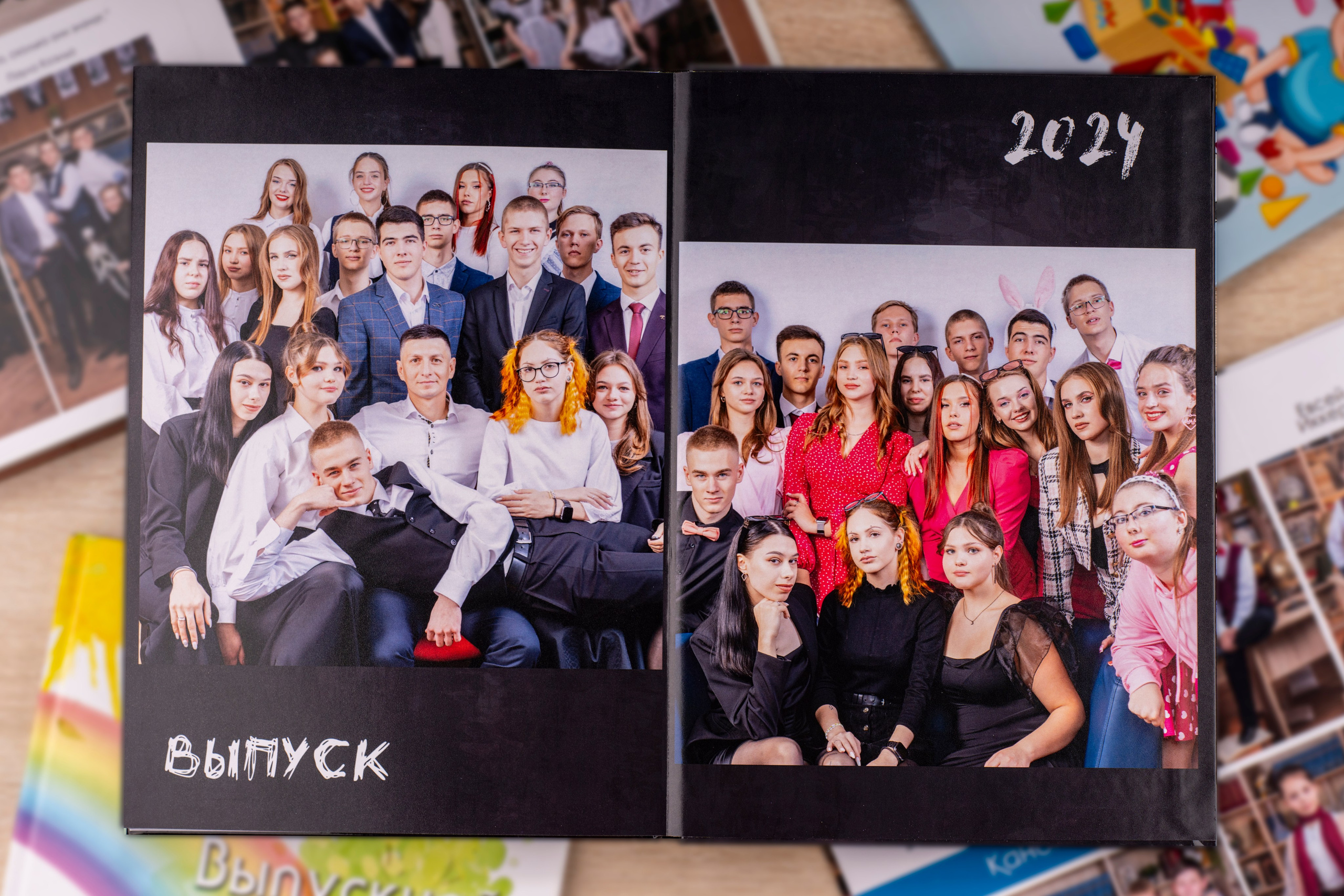 SelfiePlace создай свой альбом сам!. Студия выпускных альбомов VeryBook ®