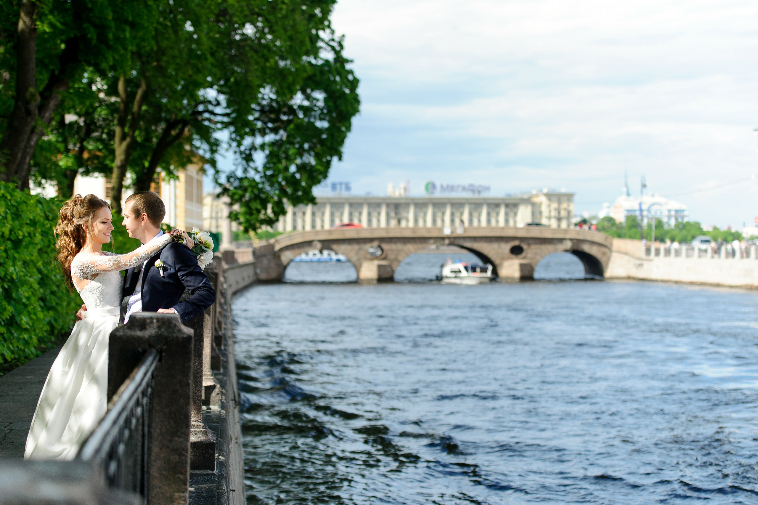 Свадебная фотосъёмка в фотостудии Мимика. Свадебный фотограф Наталья Немцева в Санкт-Петербурге