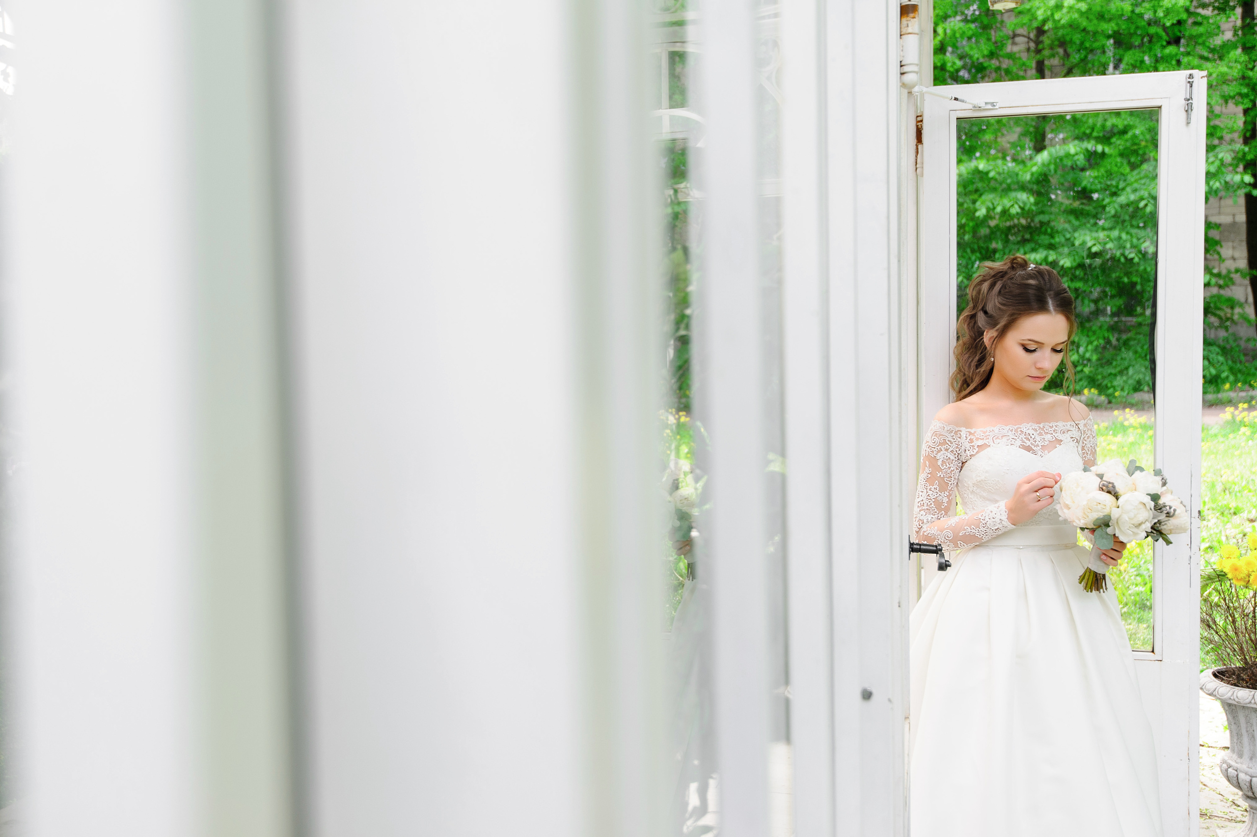 Свадебная фотосъёмка в фотостудии Мимика. Свадебный фотограф Наталья Немцева в Санкт-Петербурге