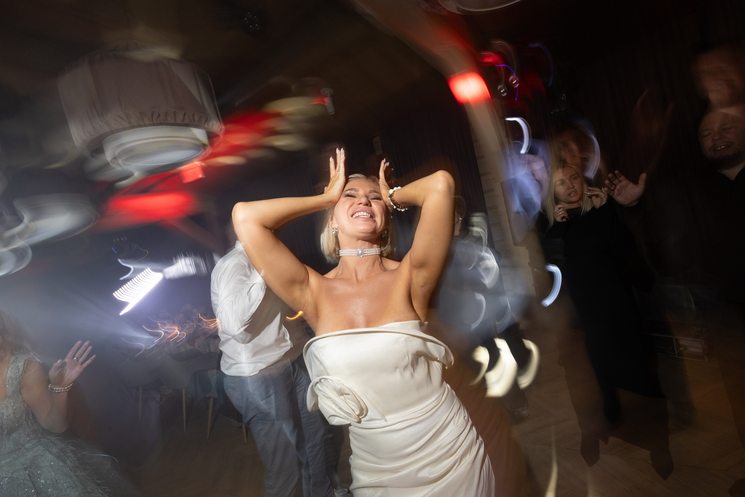 Фотограф свадебный, репортажный, индивидуальный, фото для маркетплейсов, брендов, автосалонов