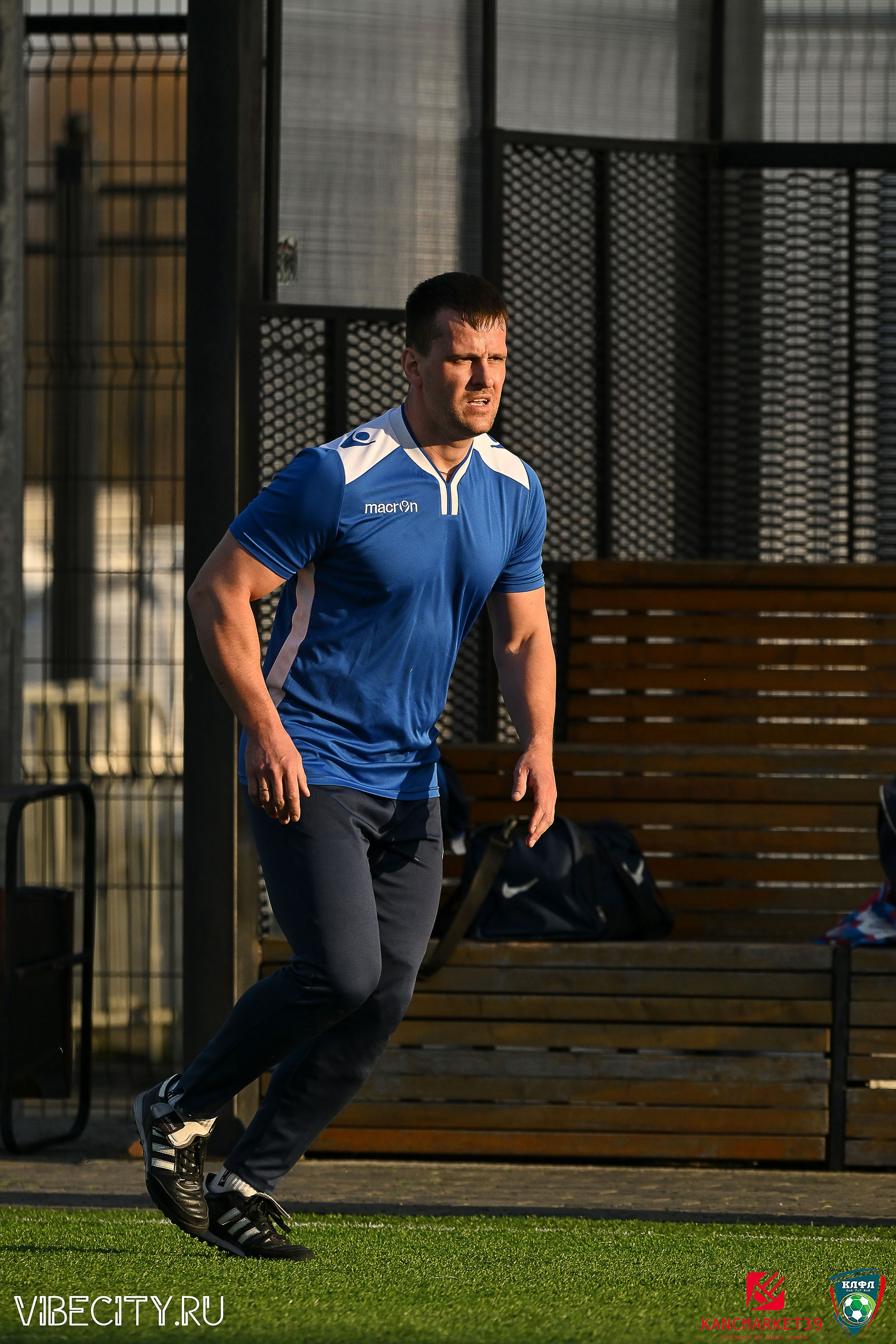 XX ЧЕМПИОНАТ КАЛИНИНГРАДСКОЙ ЛФЛ КАНЦМАРКЕТ39 сезона 2024–2025 гг. VIBECITY.RU Вайб Сити Ру Фоторепортажи Фотоотчеты Калининград