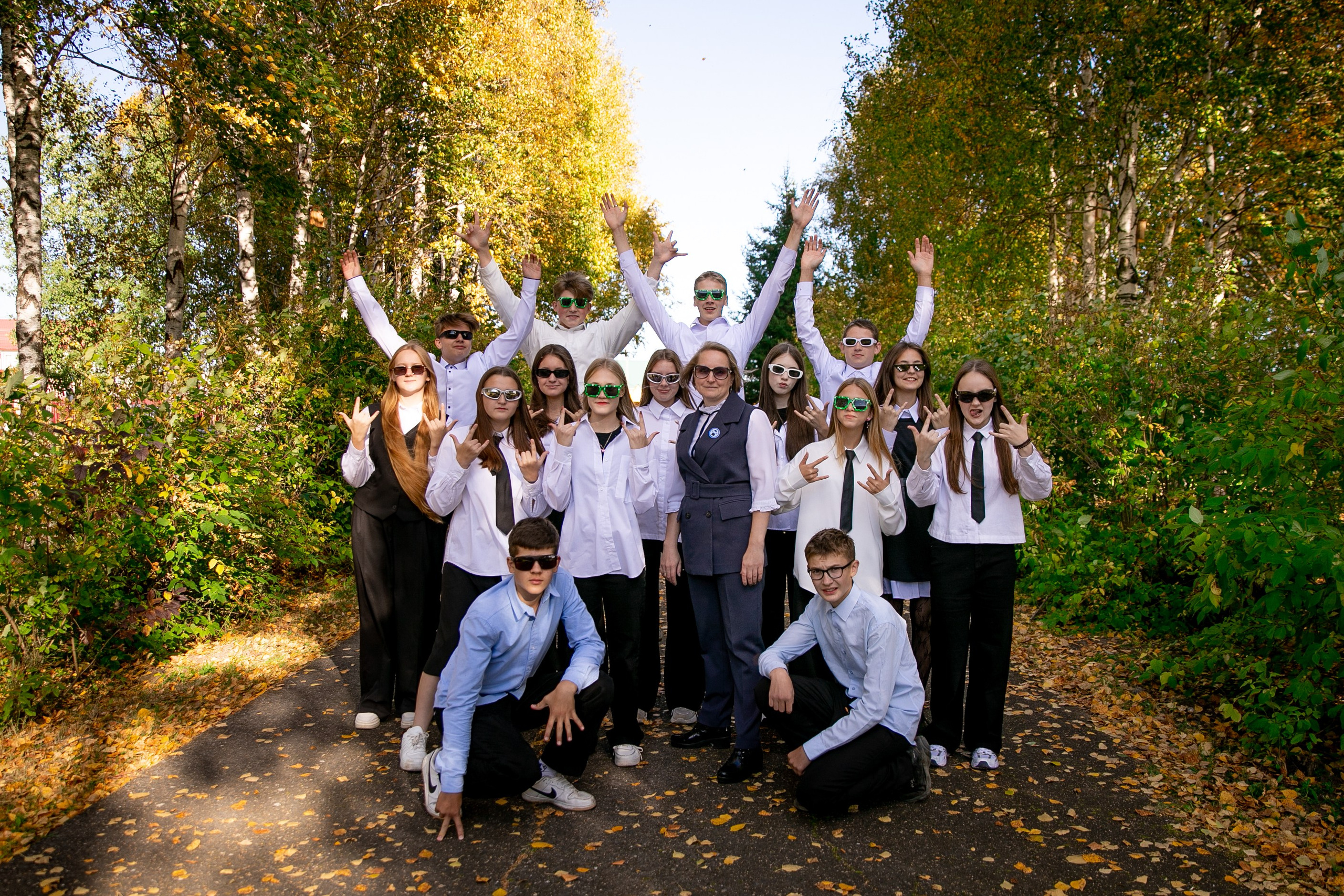 Выпускные альбомы 9-11 классы. Семейный и детский фотограф София Шарабурко, Томская область