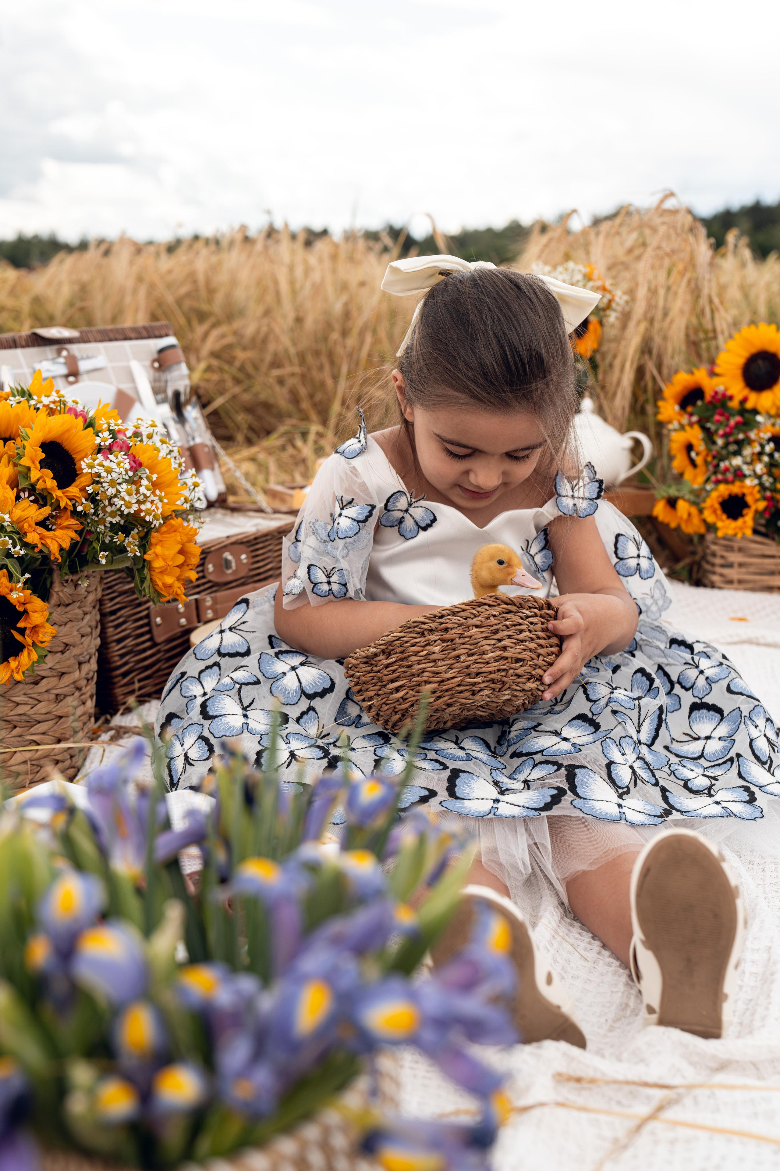 Моника тебе скоро 4. ...........