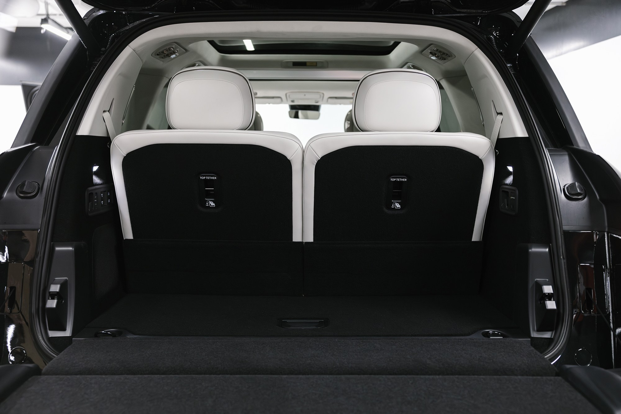 Lynk & Co 900 Ultra 2,0hyb 4WD AT (734 л. с.), 2025 г, 2,0 л бензин. Автосалон «Х-Авто»