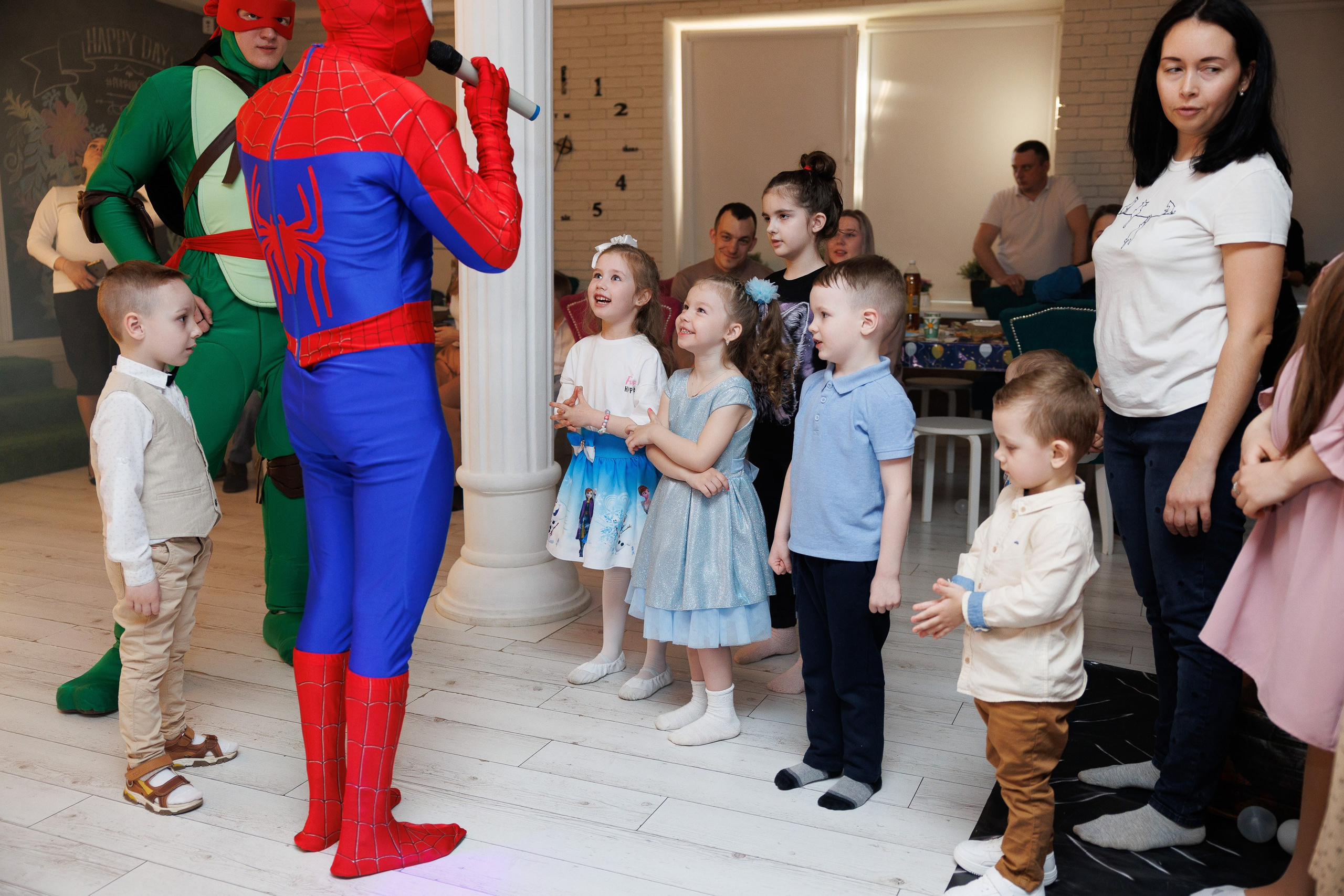 Детский день рождения в студии «Ромашка» в Оренбурге — Трансформеры