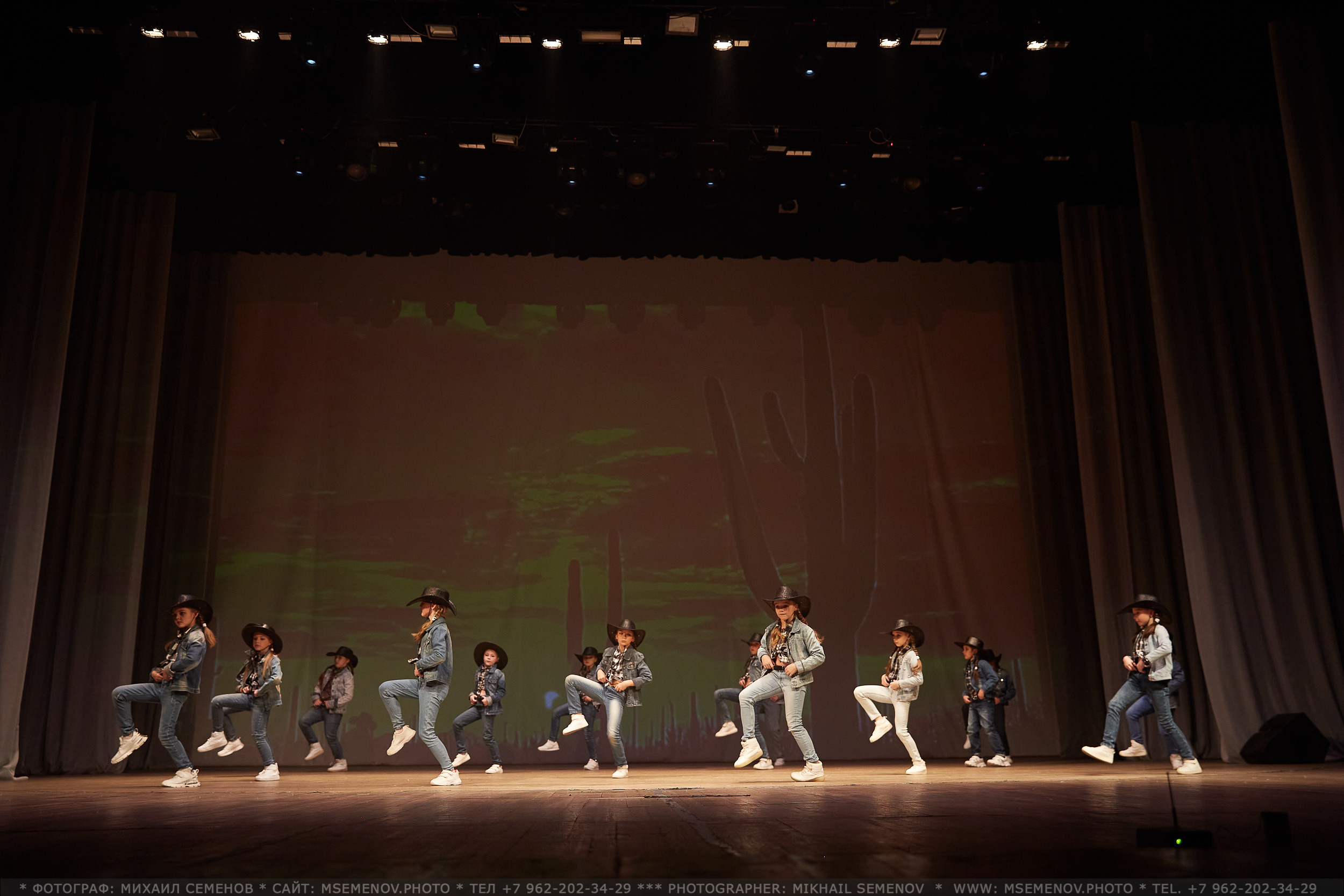 АНОНС Юбилейный концерт «Dance Victory» 10 лет!. Photographer for business Mikhail Semenov. Aqua photo studio, photo school