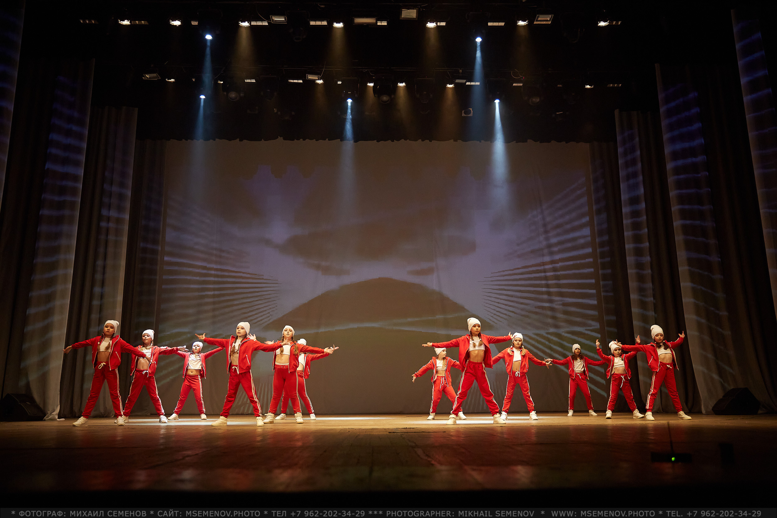 АНОНС Юбилейный концерт «Dance Victory» 10 лет!. Photographer for business Mikhail Semenov. Aqua photo studio, photo school