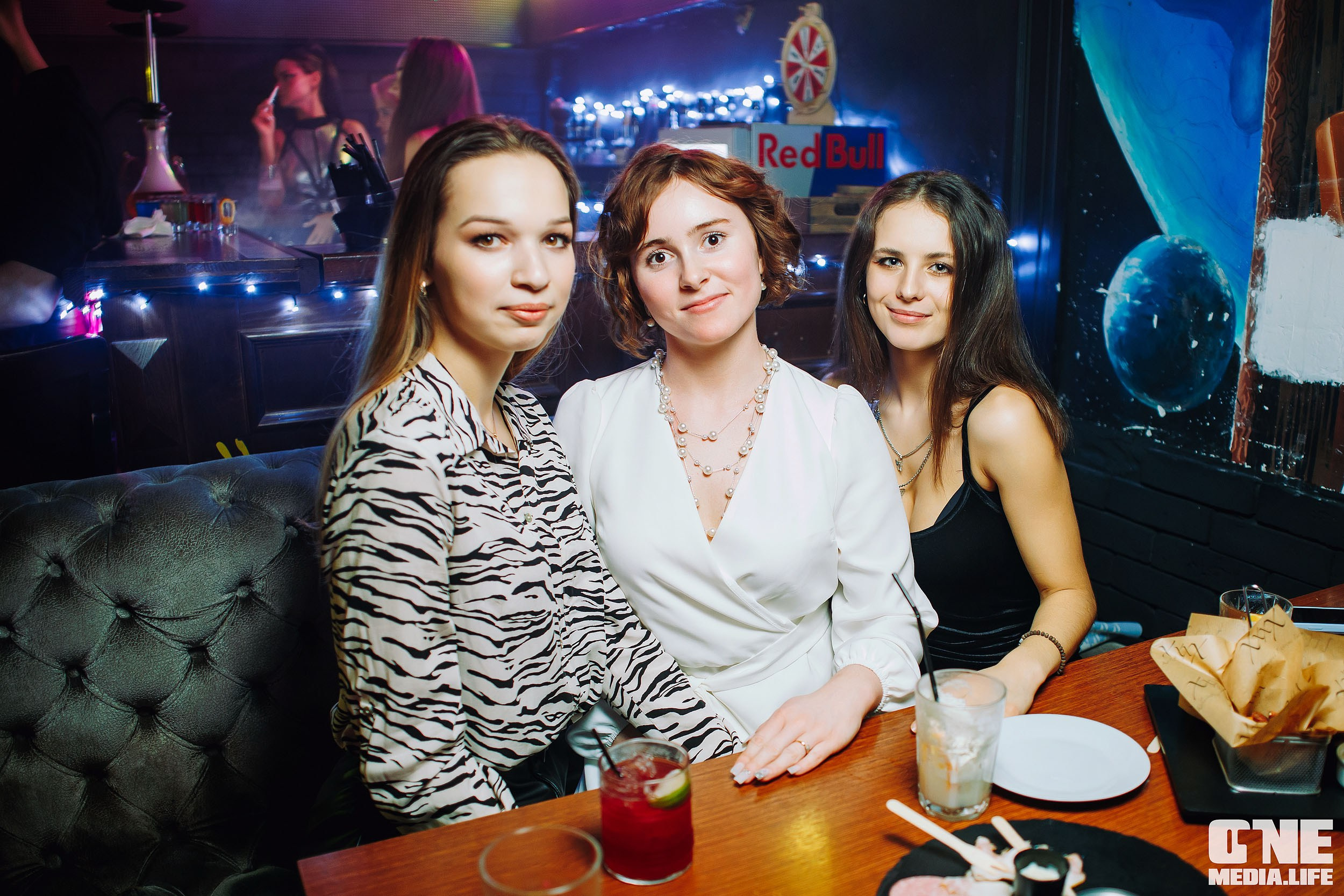 Фоторепортаж из бара XxxX. One Media Life: фоторепортажи, фотоотчеты с мероприятий и заведений