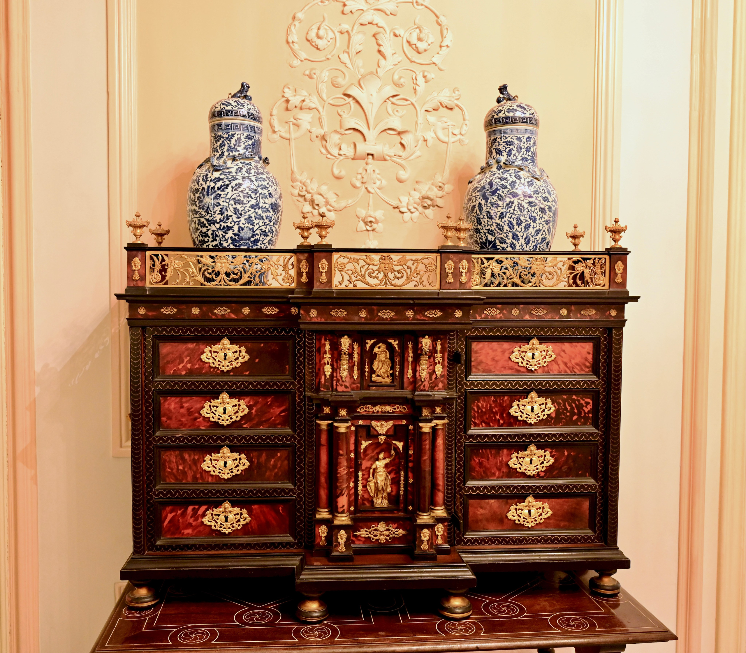 Дворец маркиза Дос Агуас. Гид и фотограф в Валенсии Новиков Михаил