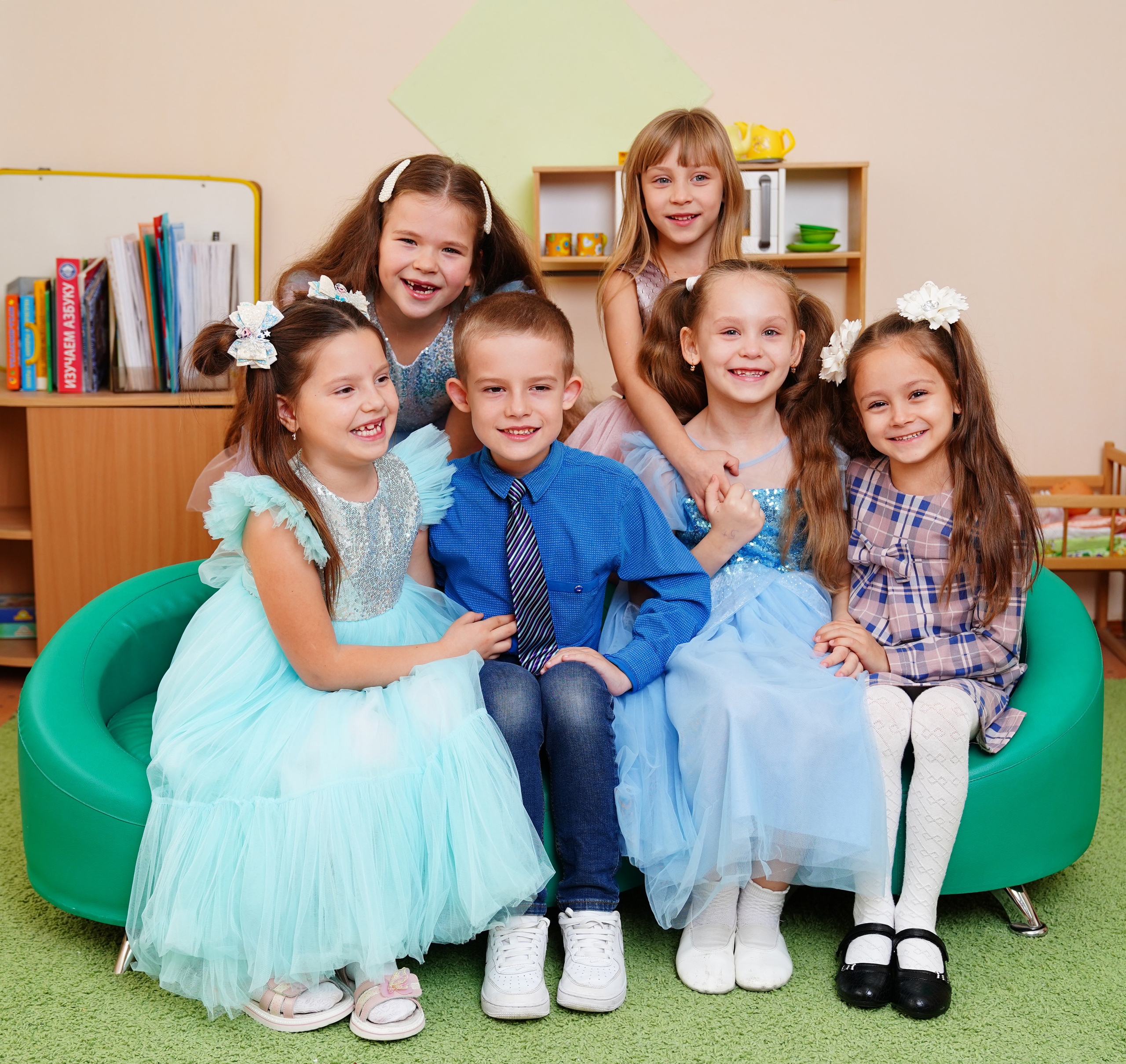 MEMENTO.Выпускные альбомы, школьные, юбилейные и другие книги. Ростов-на-Дону