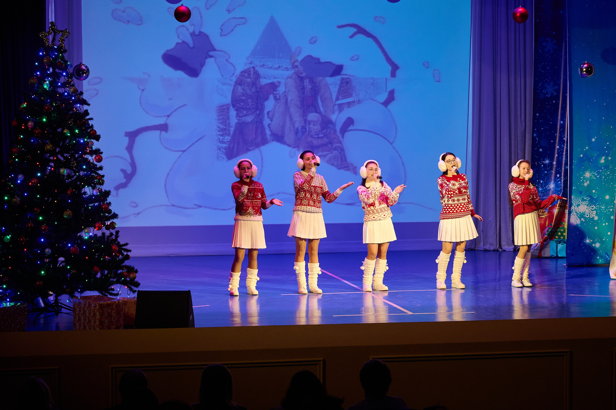 Коцерт НГ В ДК Марьина Роща. Жизнь курорта Кабардинка в фотографиях