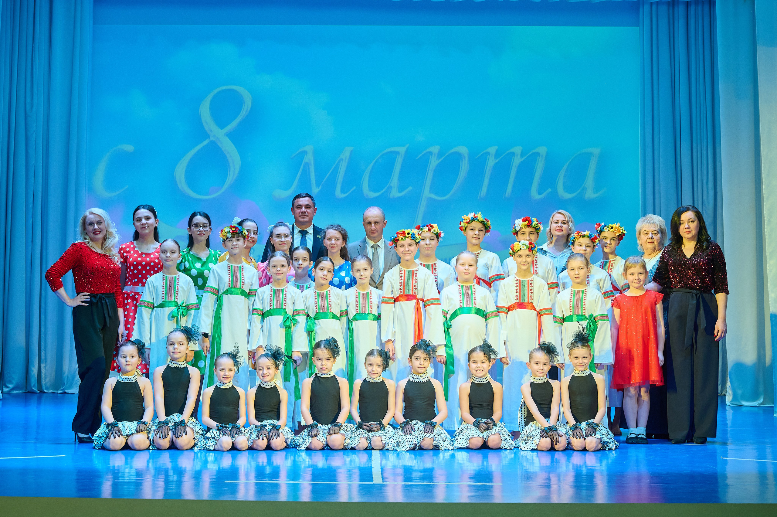 8 марта Марьина роща. Жизнь курорта Кабардинка в фотографиях