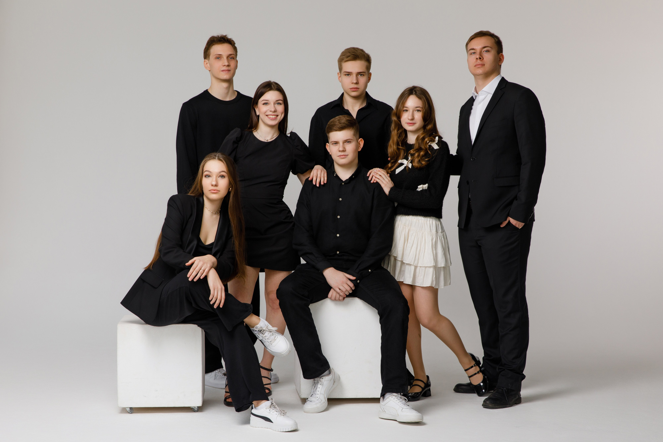 Выпускные альбомы в Москве FOTOVMESTE