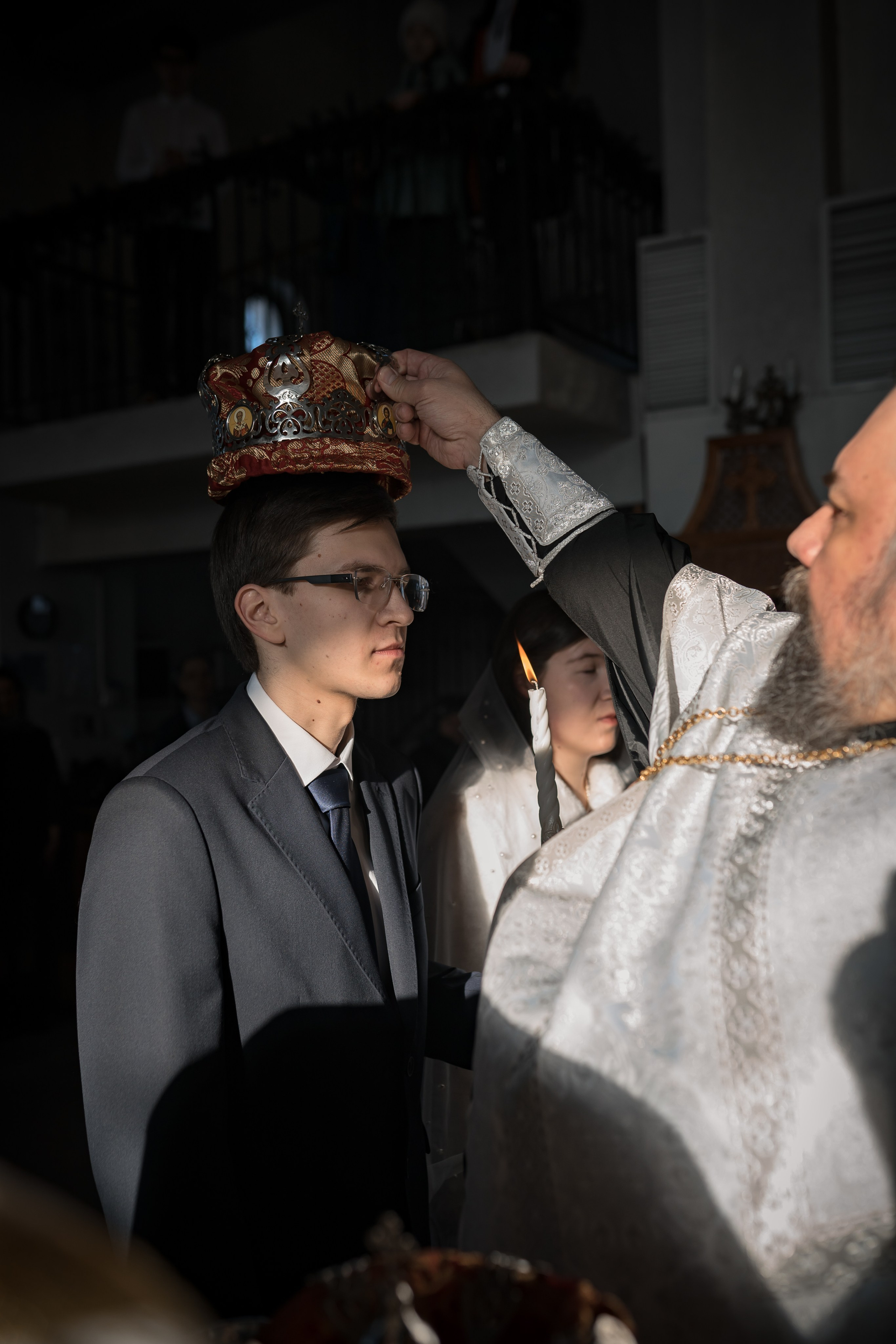 крещение венчание фотограф на венчание фотограф на крещение невеста свадьба обручальное кольцо медовый месяц православие венчание молодожены