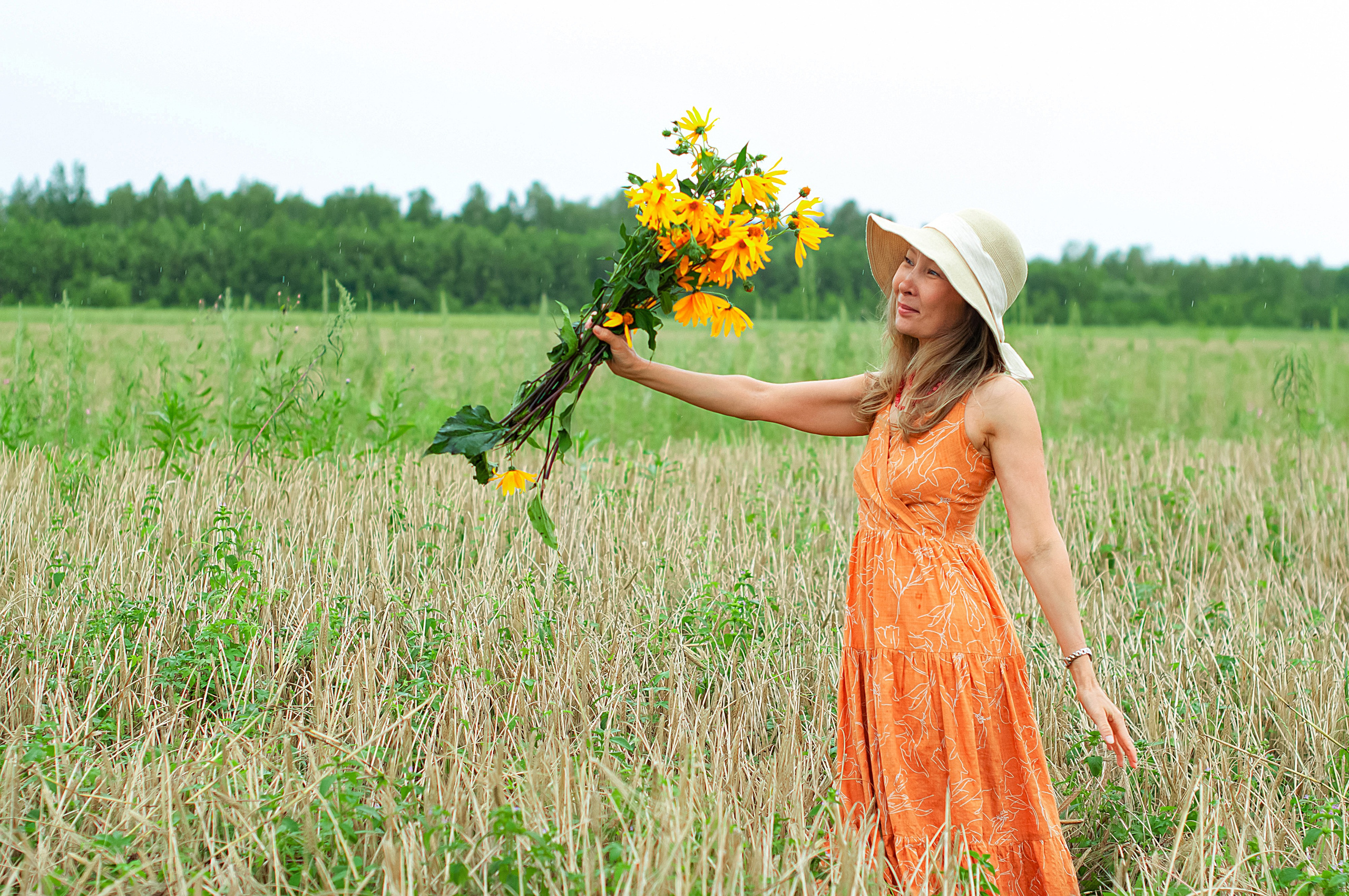 Фотосессия в поле с Вероникой. Фотограф в Хабаровске
