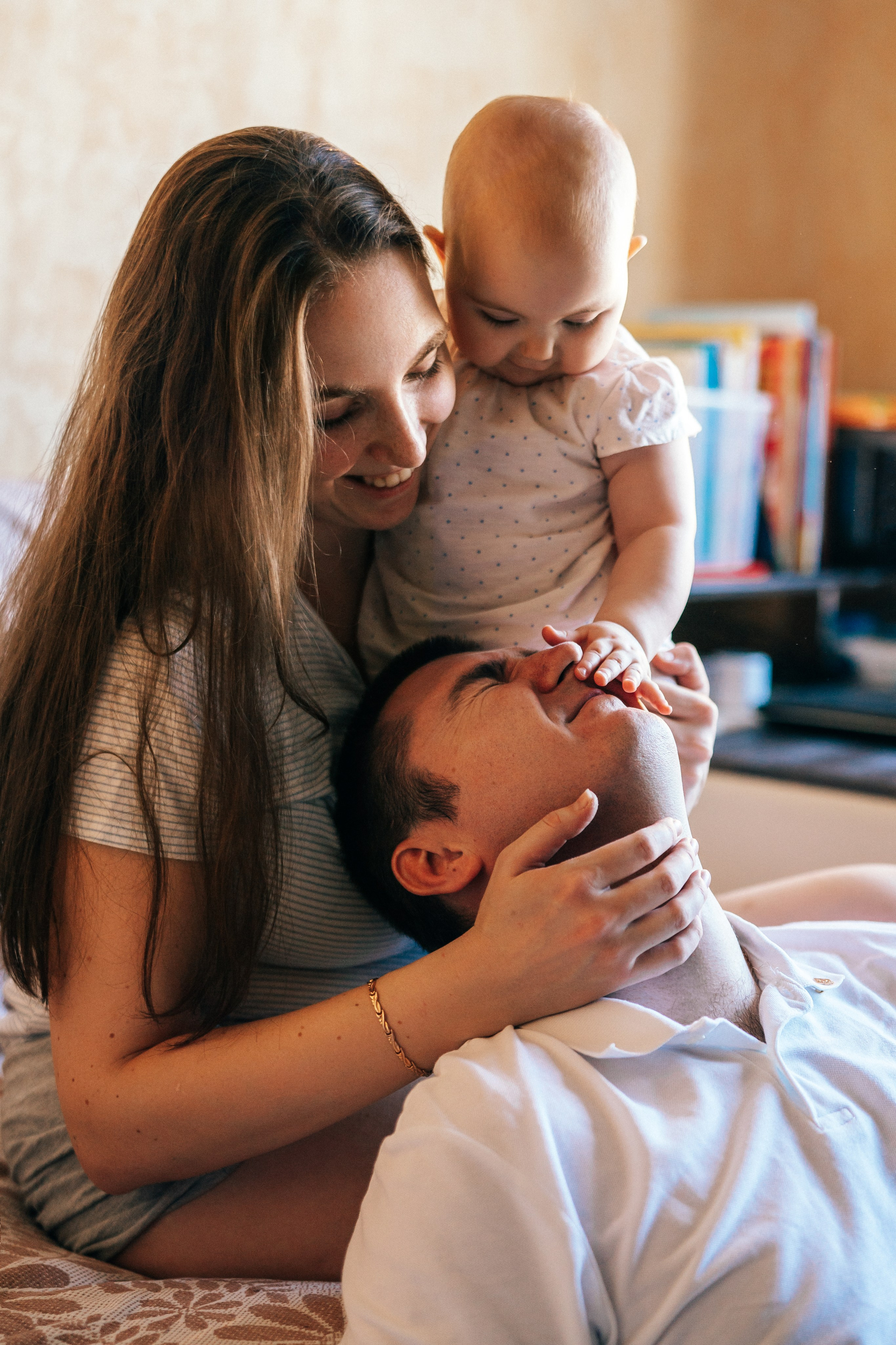 Веселая домашняя фотосессия. Детский, семейный и ньюборн фотограф в Москве Юлия Шуарт