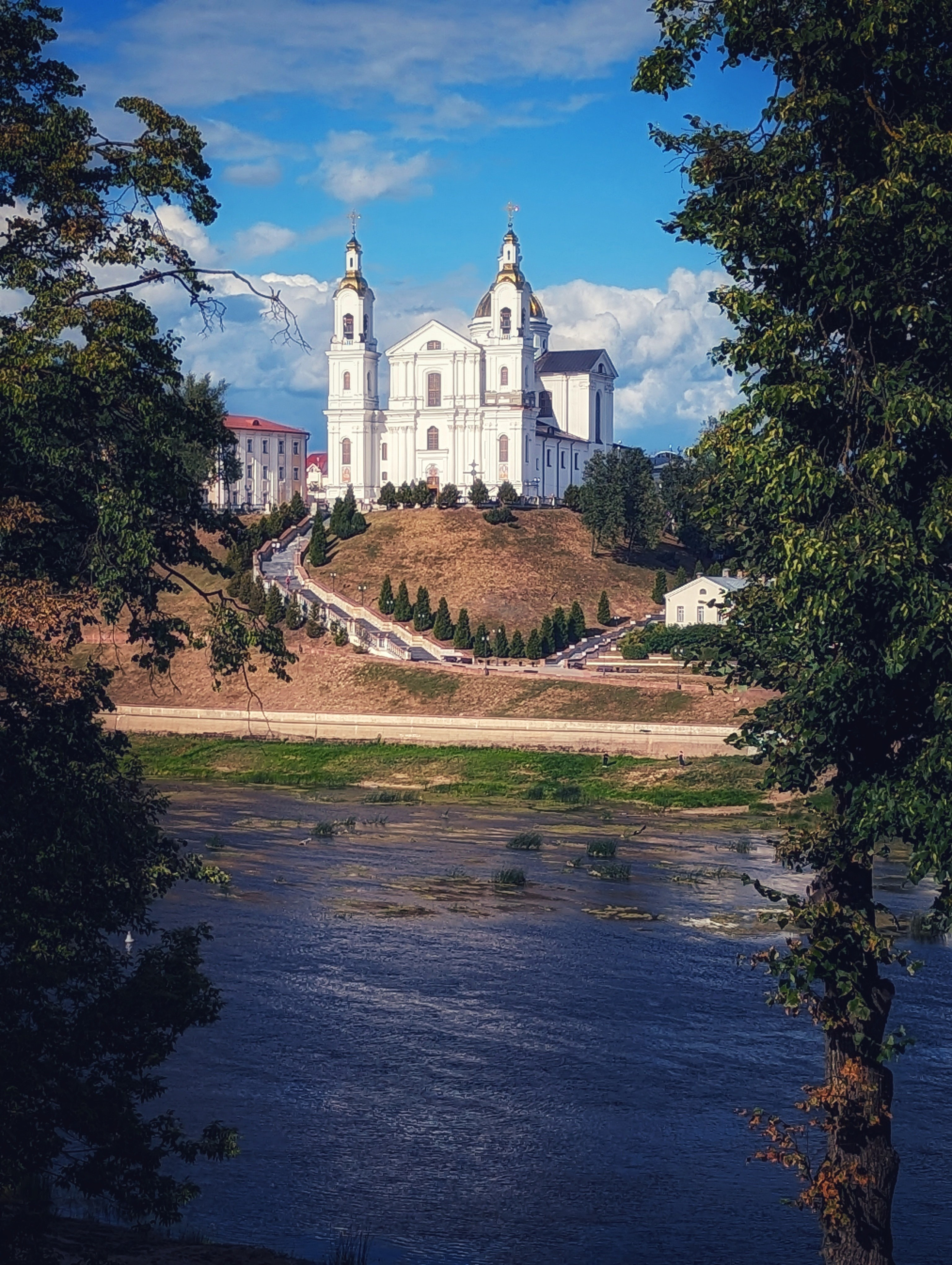 Архитектура и городские ритмы. Любовь Каширская — фотограф для малого бизнеса и специалистов