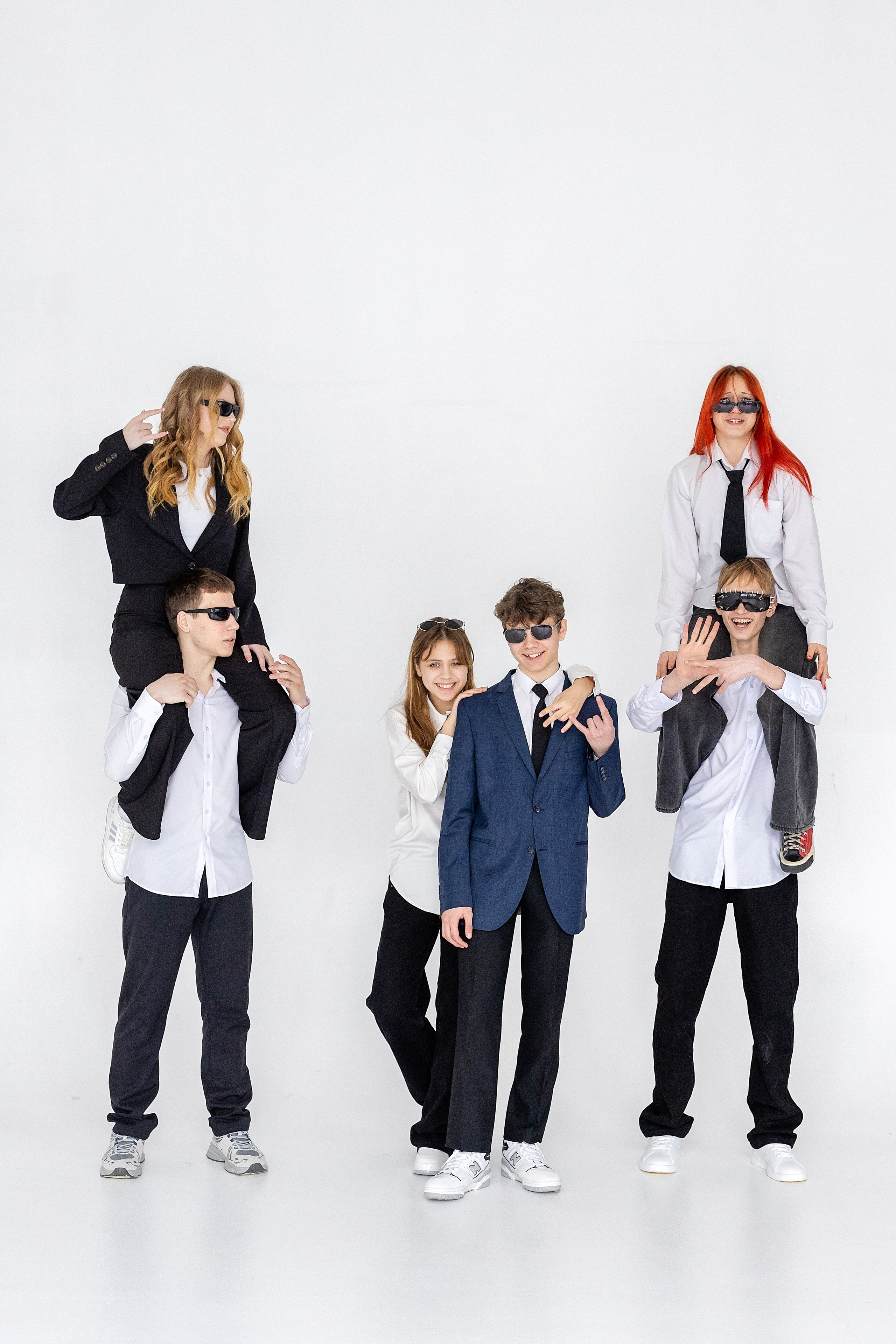 69 Школа, 9 класс. Стильный выпускной альбом Владивосток фотограф Вероника Мигачева