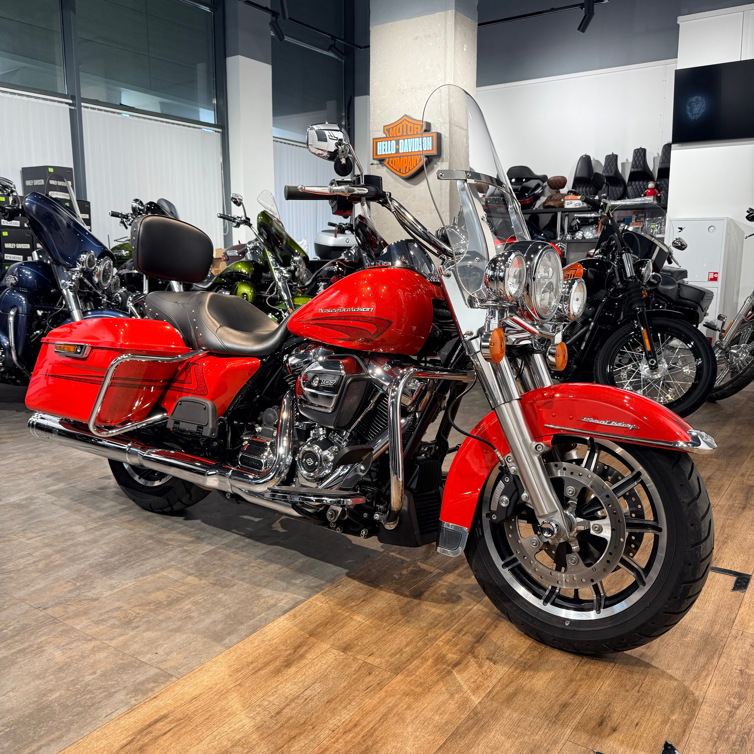 2017 Road Кing 107 АВS Laguna Orаngе. Hello Davidson, Москва. Только хорошие мотоциклы…