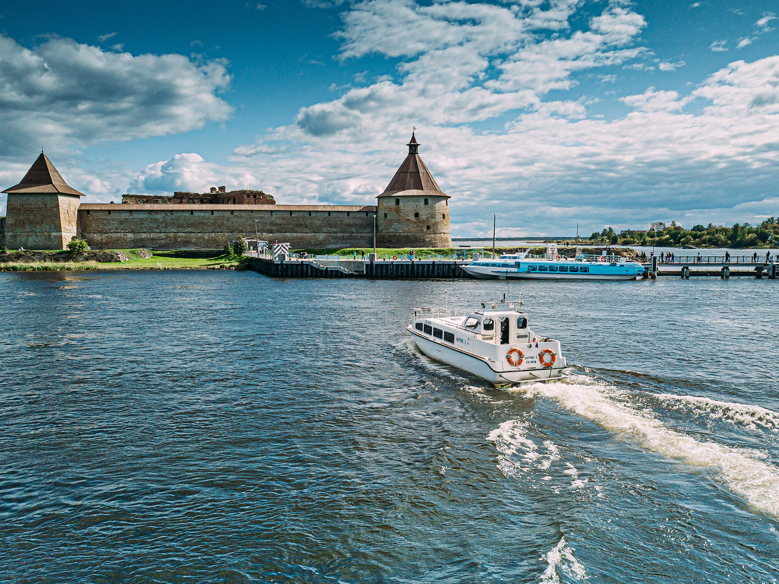 Туристические проекты. SMM-продвижение и контент в Санкт-Петербурге (СПб)