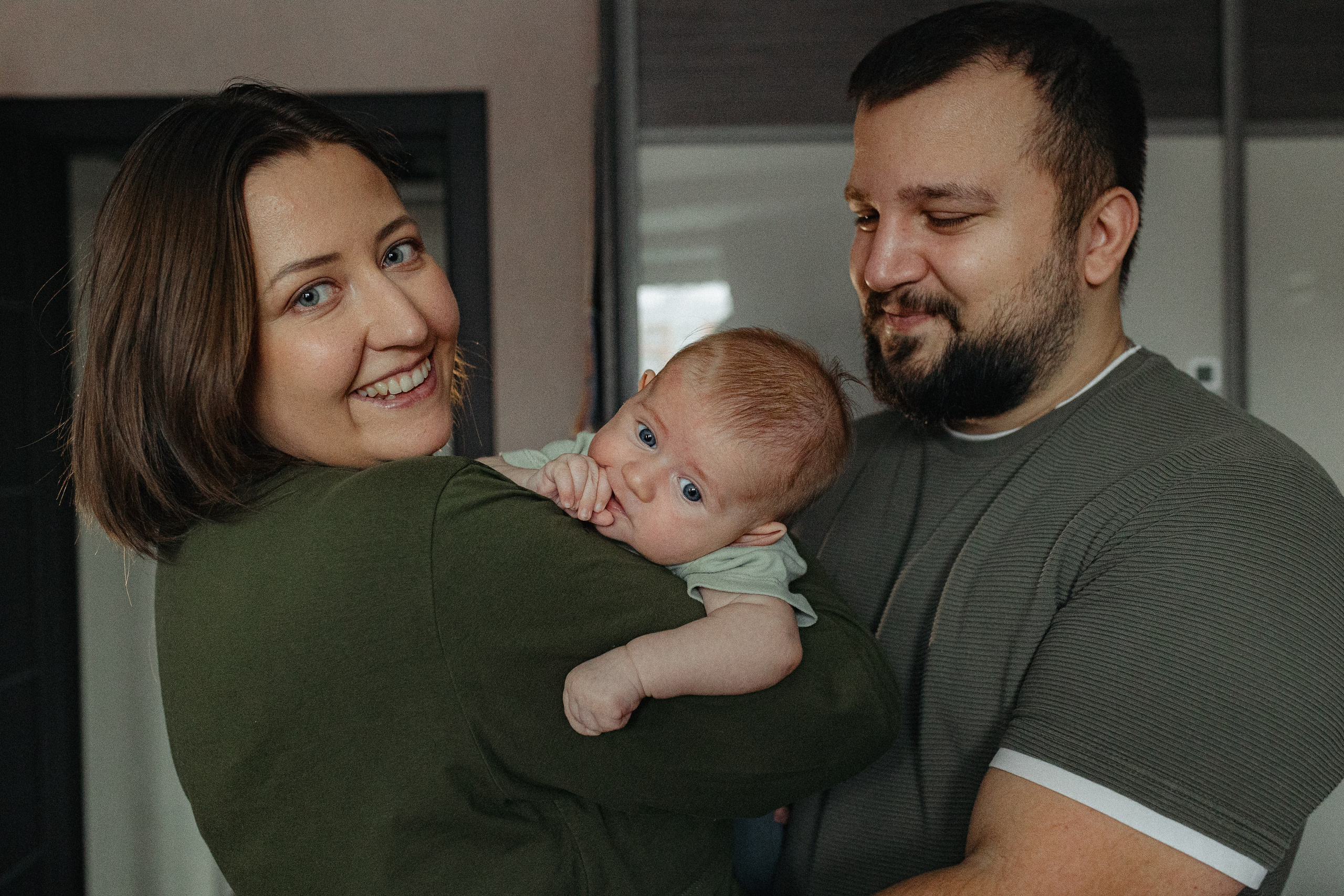 Домашняя семейная фотосессия с малышом. Портретный и семейный фотограф в Москве Мария Рослякова