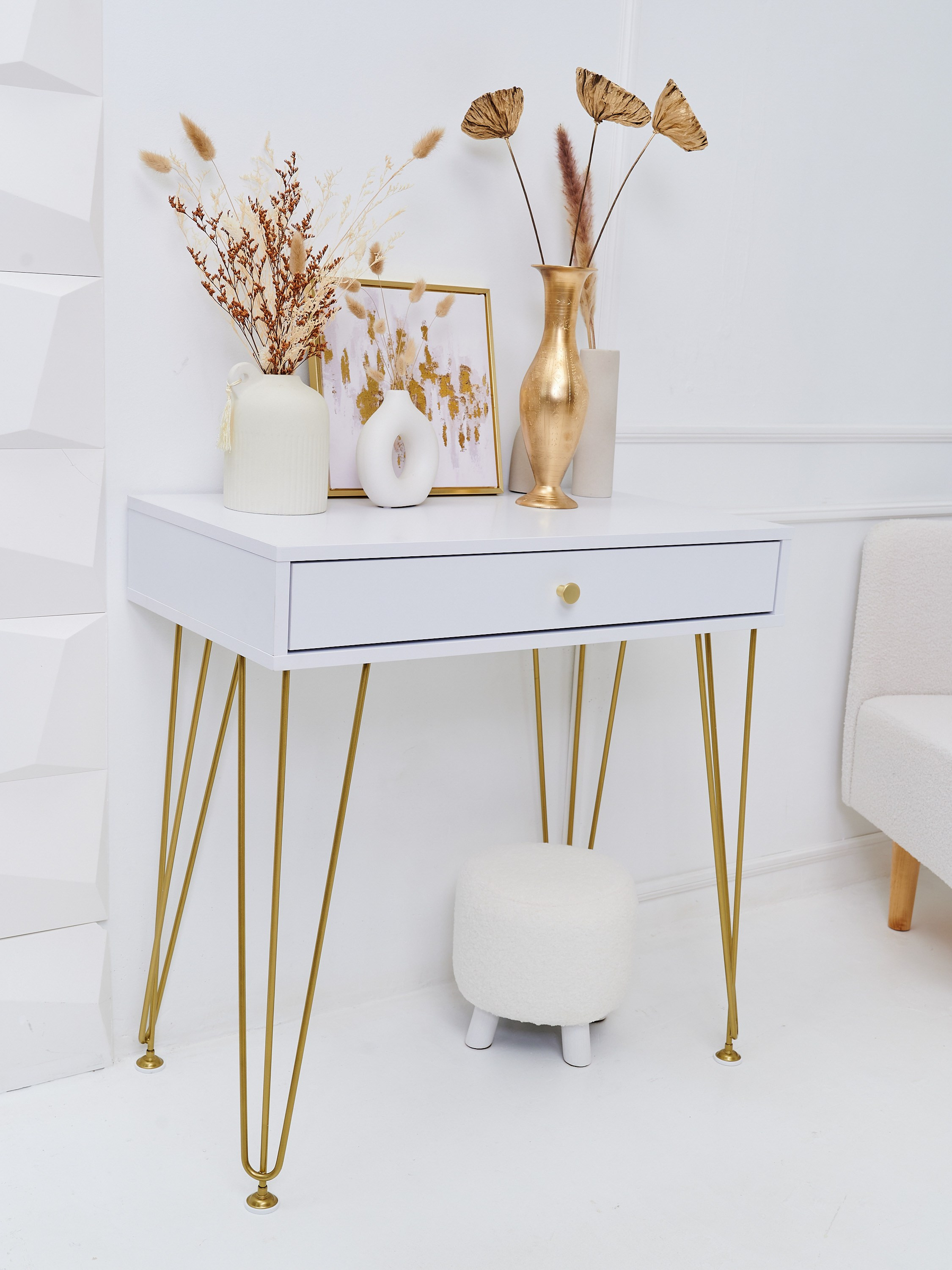 Большой выбор локаций для фотосъемок для каталогов на маркетплейсы. ТМ Продакшн — Съемка для маркетплейсов в Москве