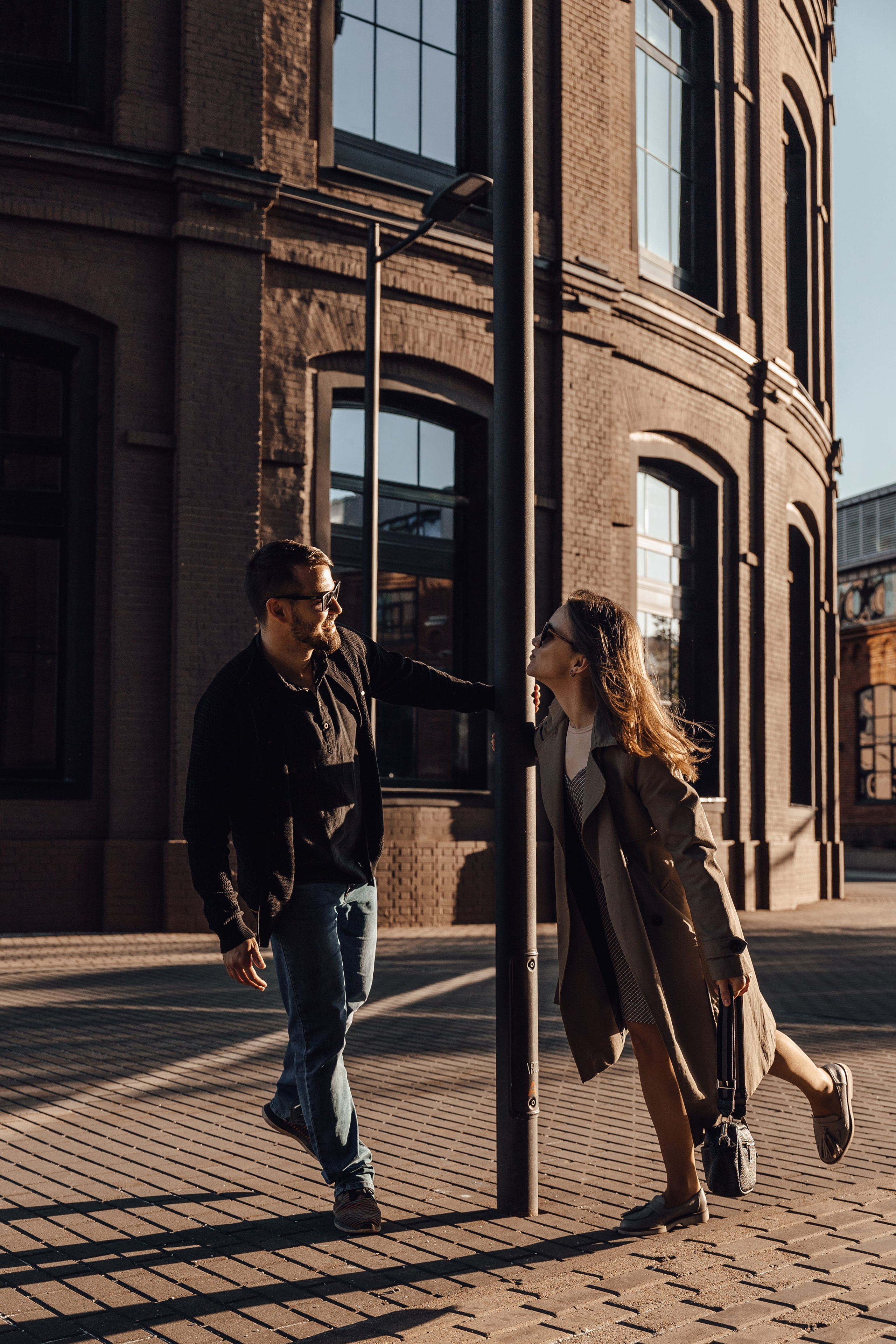 Lovestory в бизнес-квартале Арма. Свадебный фотограф в Москве Дарья Олендарёва
