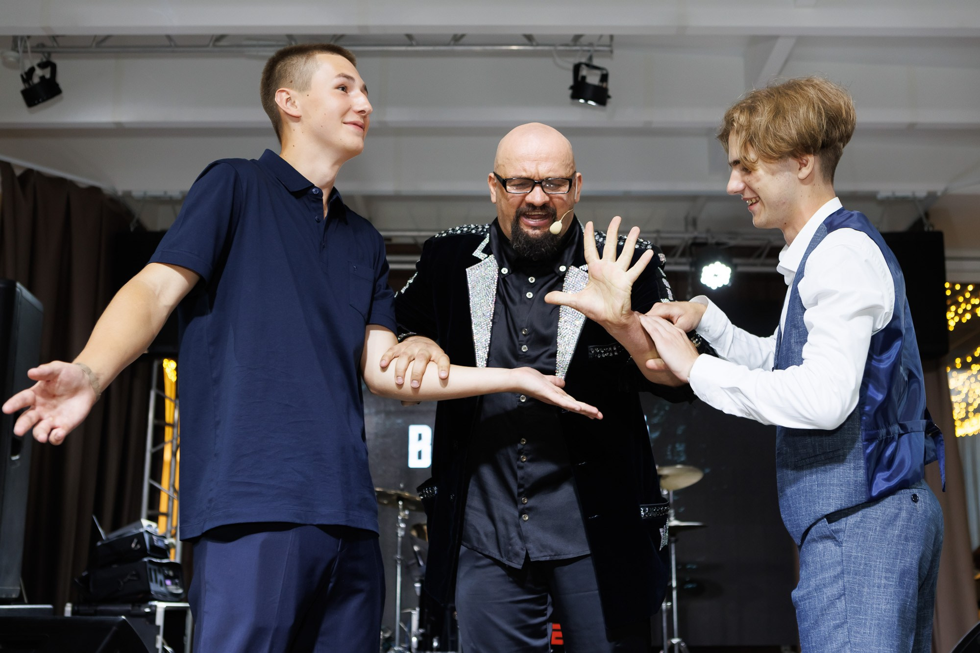 Выпускной вечер в Севастопольской гимназии № 1 имени А. С. Пушкина. Свадебный фотограф, фотосъемка в Крыму, Севастополе, Симферополе, Ялте