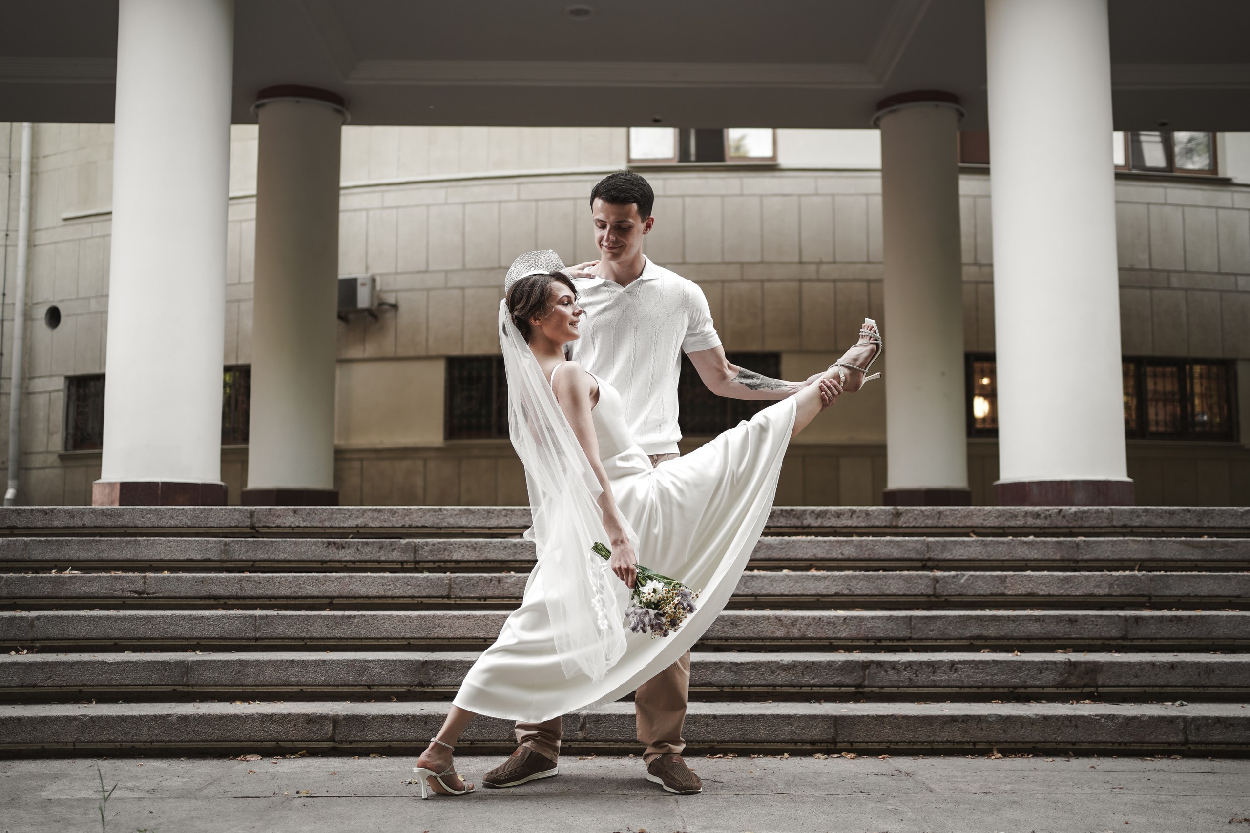 Свадебная фотосессия в парке имени Октябрьской Революции в г. Ростов-на-Дону. Свадебный фотограф в Ростове-на-Дону. Таинство Крещения и Венчания, семейные фотосессии. Алёна Чёботова