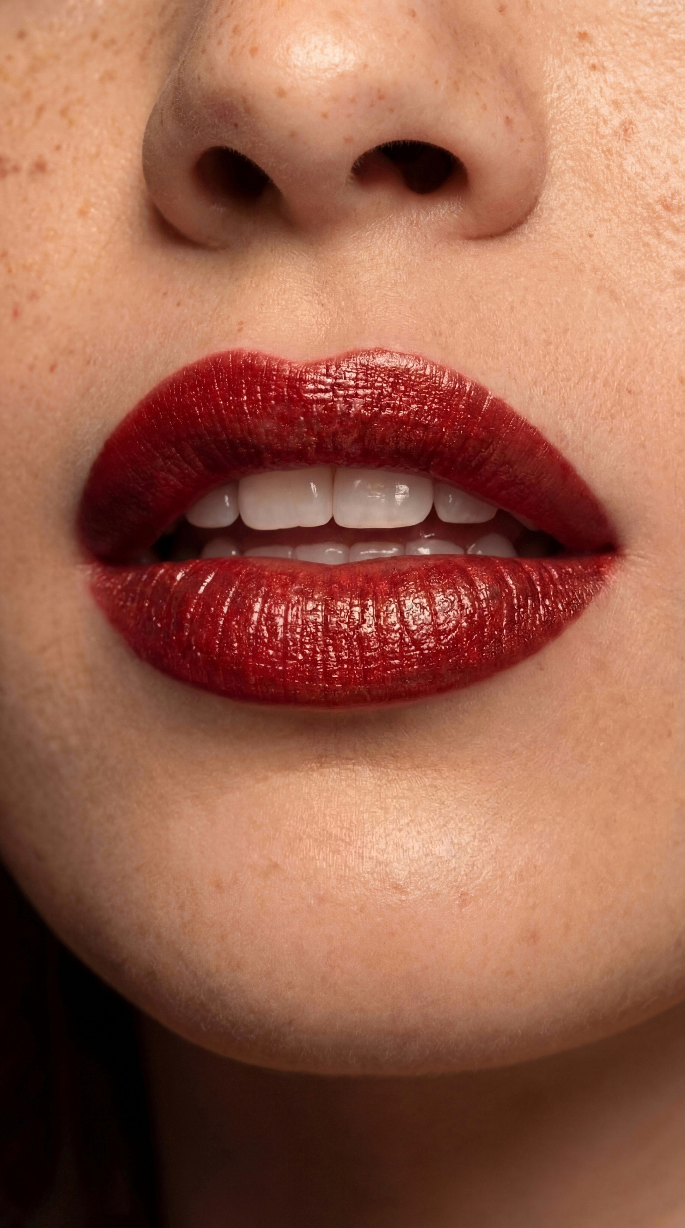 Генерация с реальным продуктом. Визуал для бизнеса и брендов. Фотограф, ИИ-креатор, обучение. Елена Губская. Симферополь