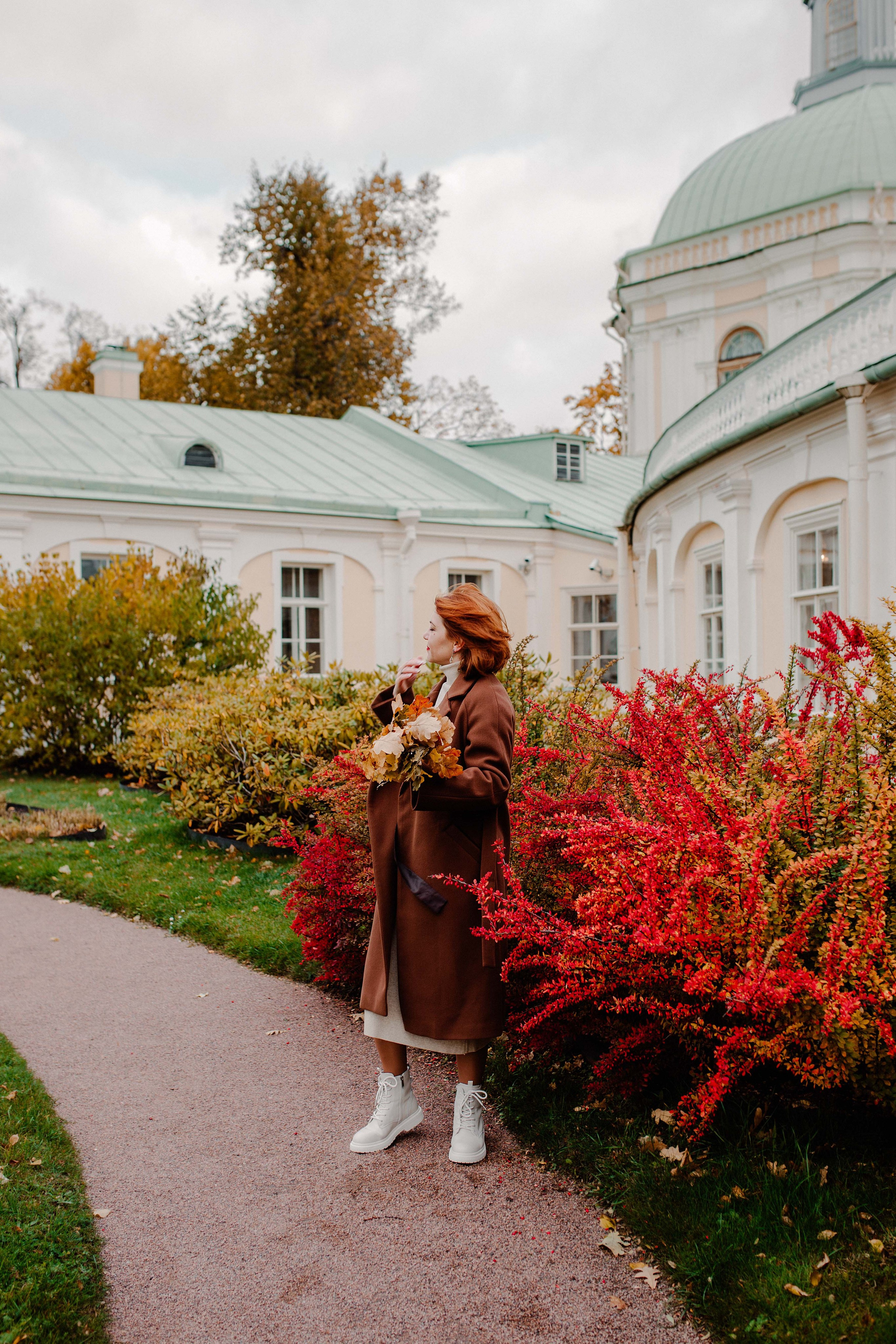 Прогулка в осеннем парке Ораниенбаум. Семейный и индивидуальный фотограф в Санкт-Петербурге Маргарита Щипкова