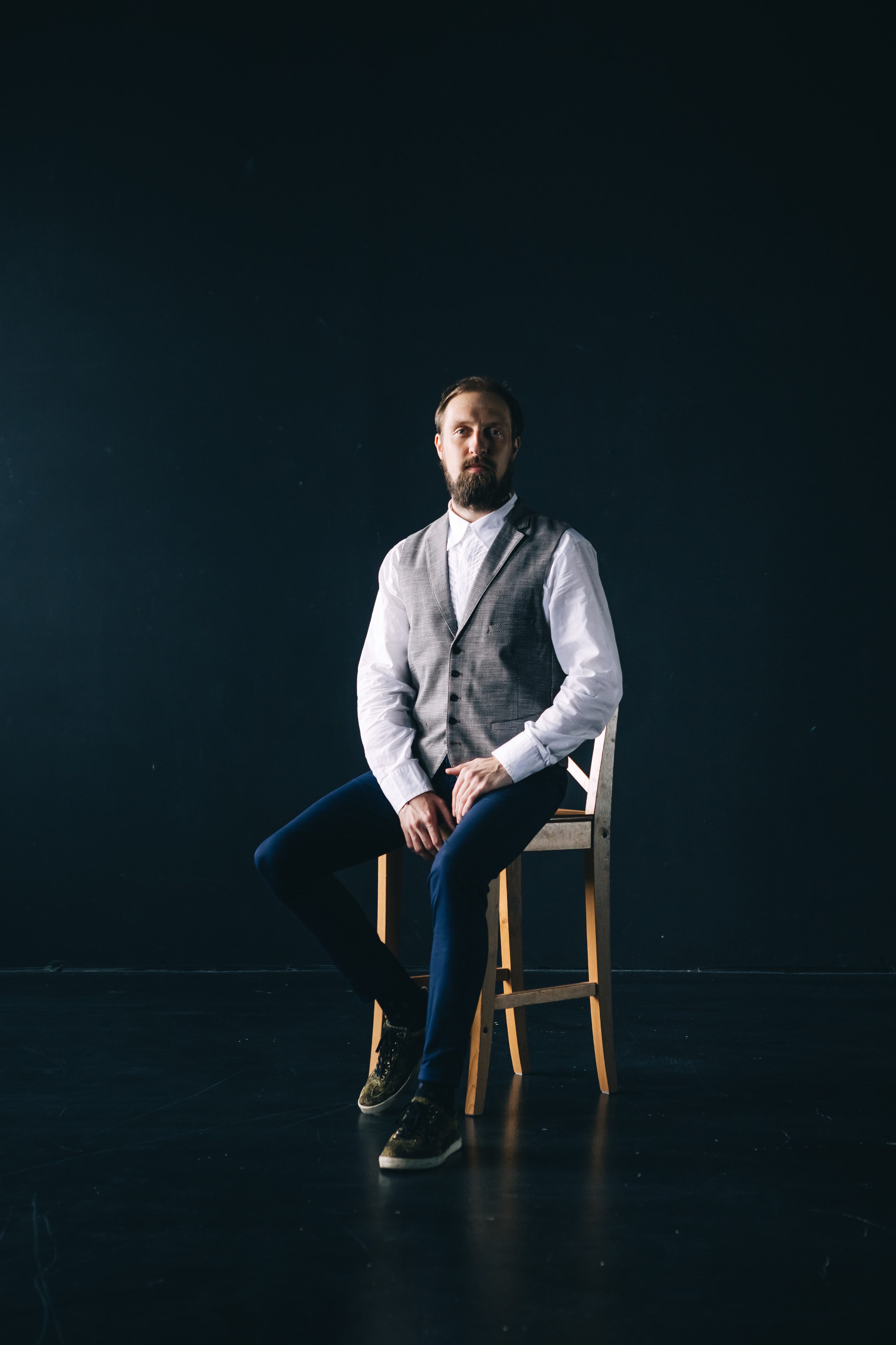 Игорь_Лофт_Чёрный зал. Фотограф в Ижевске Анна Костенкова