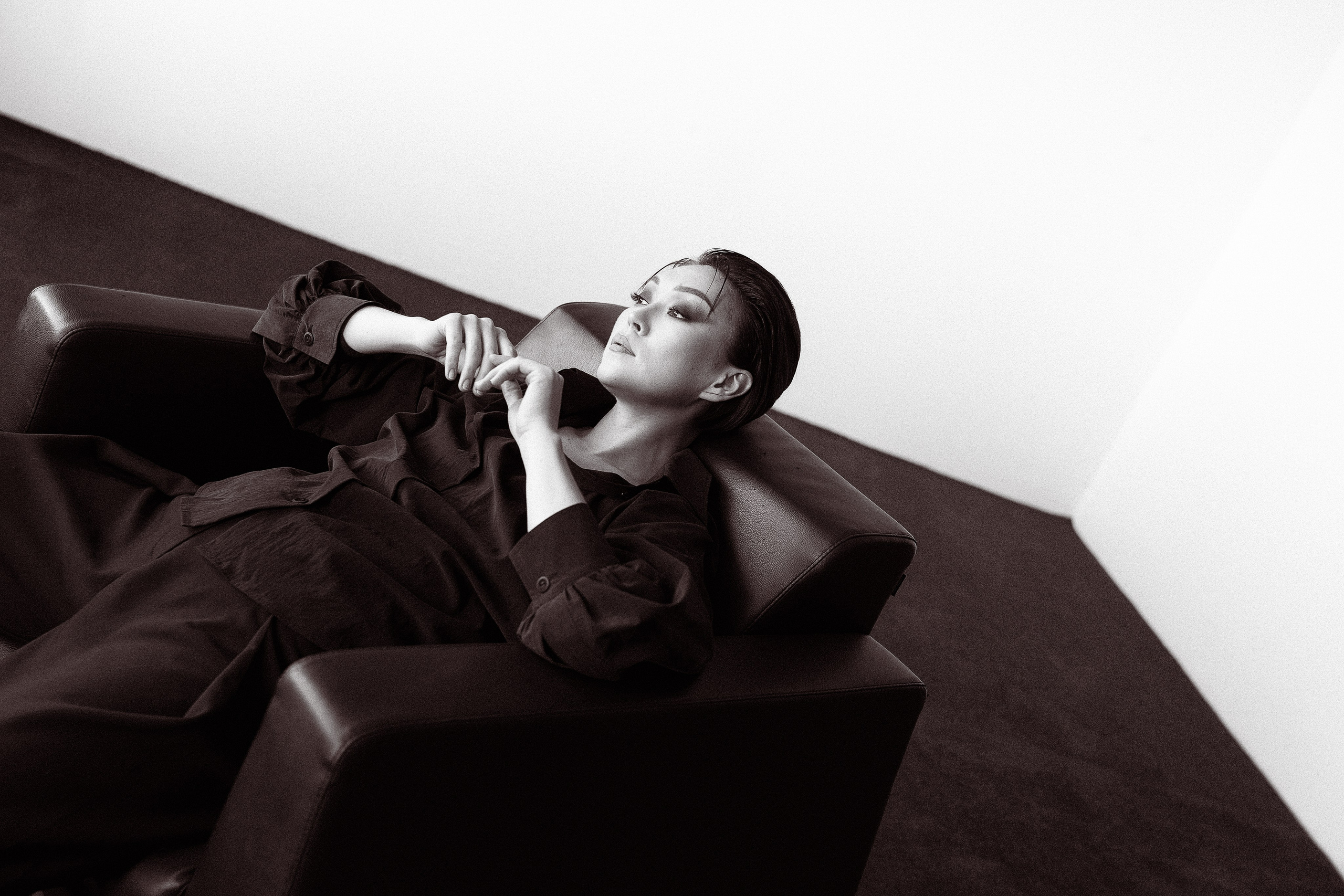 Имиджевая черно-белая фотография