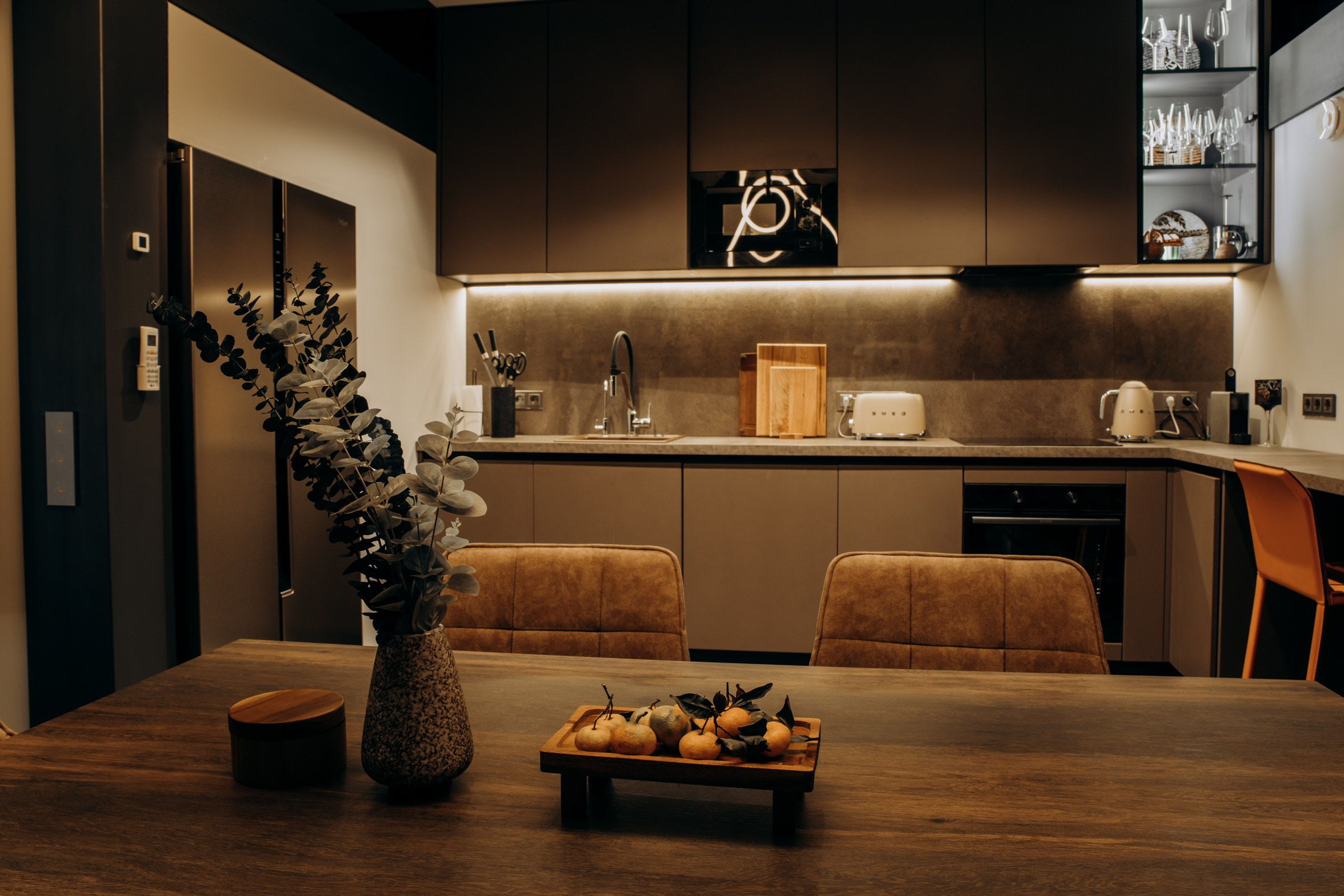 Съёмка для компании INTEQ HAUS из Москвы. Фотограф в Крыму — Федор зайцев. Свадебная, семейная и портретная съёмка. Фотографии для контента, для бизнеса. Корпоративная съёмка