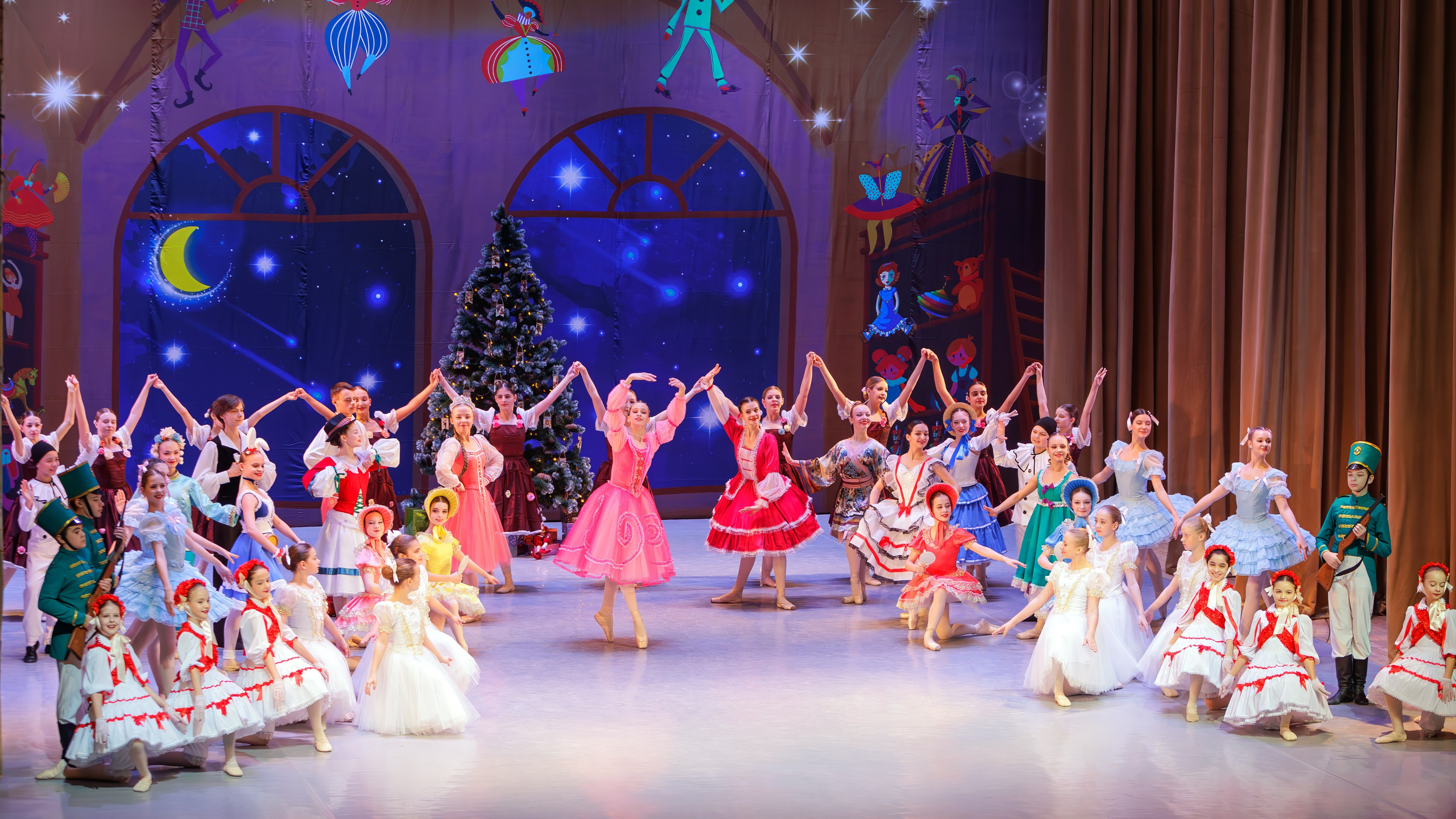 Балет «Фея кукол» от студии Синяя птица. Выпускные альбомы и школьный фотограф в Подольске, Троицке, Щербинке, Москве и Московской области