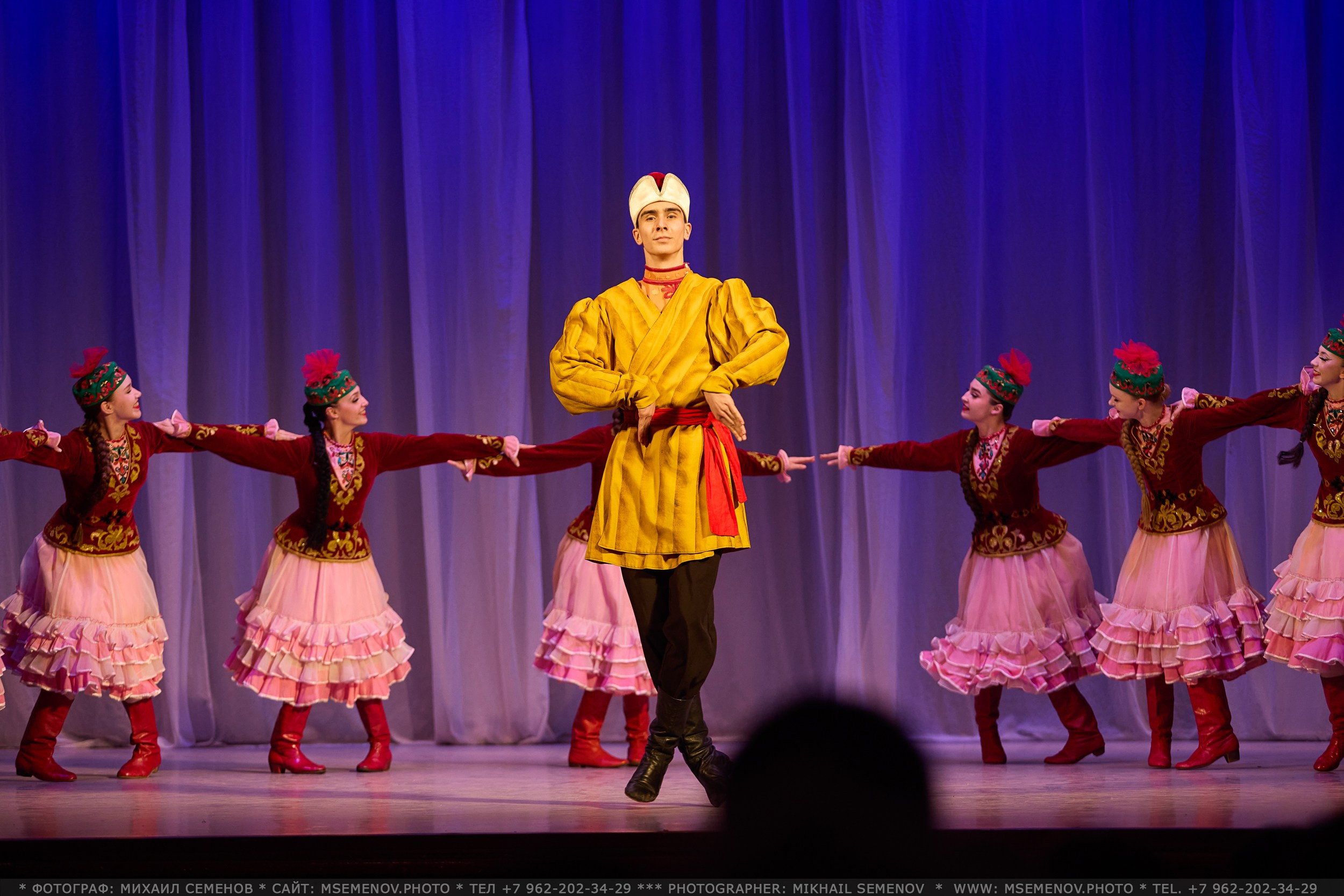 Фоторепортаж с Концерта «Волжанка» и «Задоринка»