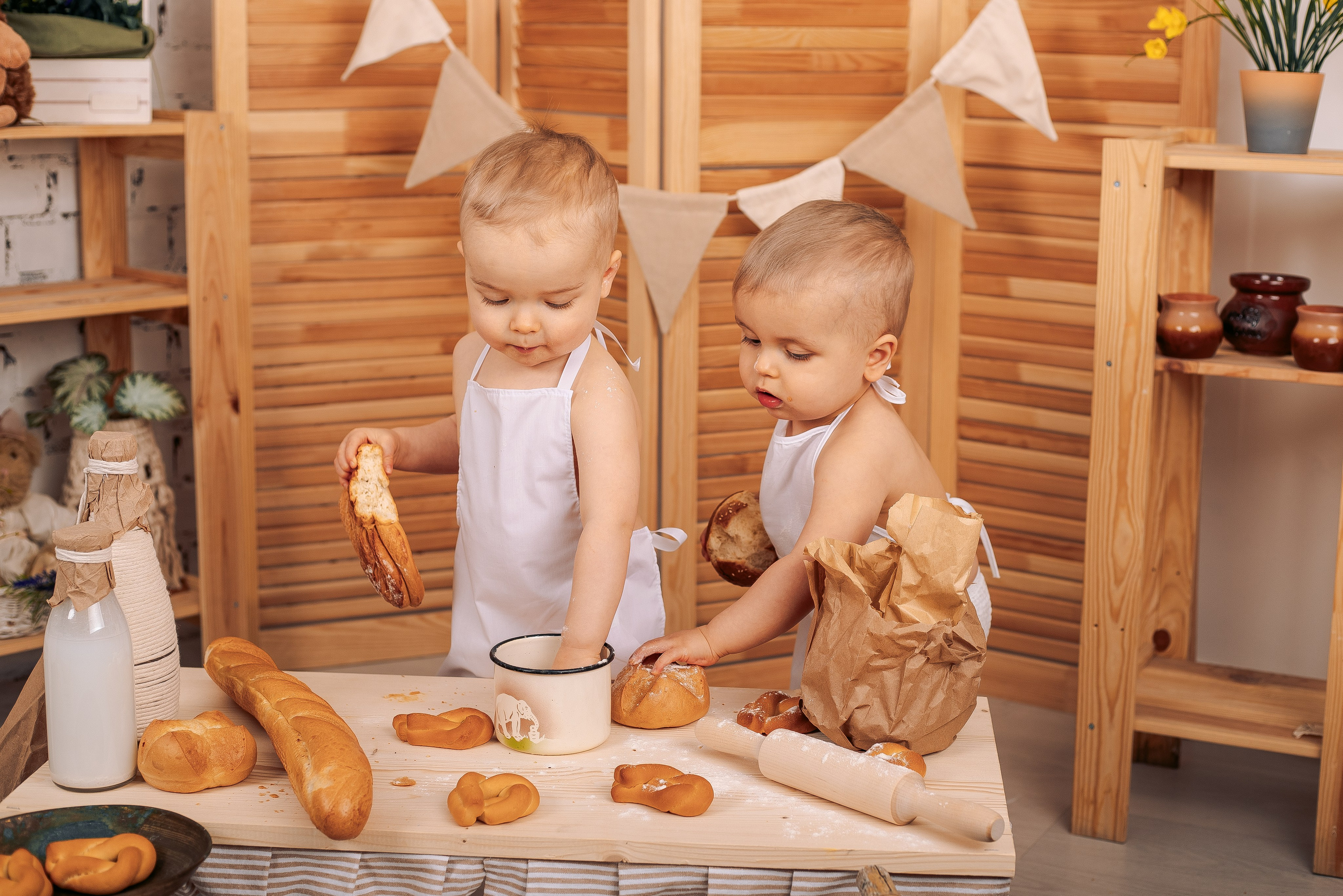 Фотосессия поваренок в фотостудии для малышей близнецов в Санкт-Петербурге. Фотограф в Санкт-Петербурге, Анна Скворцова