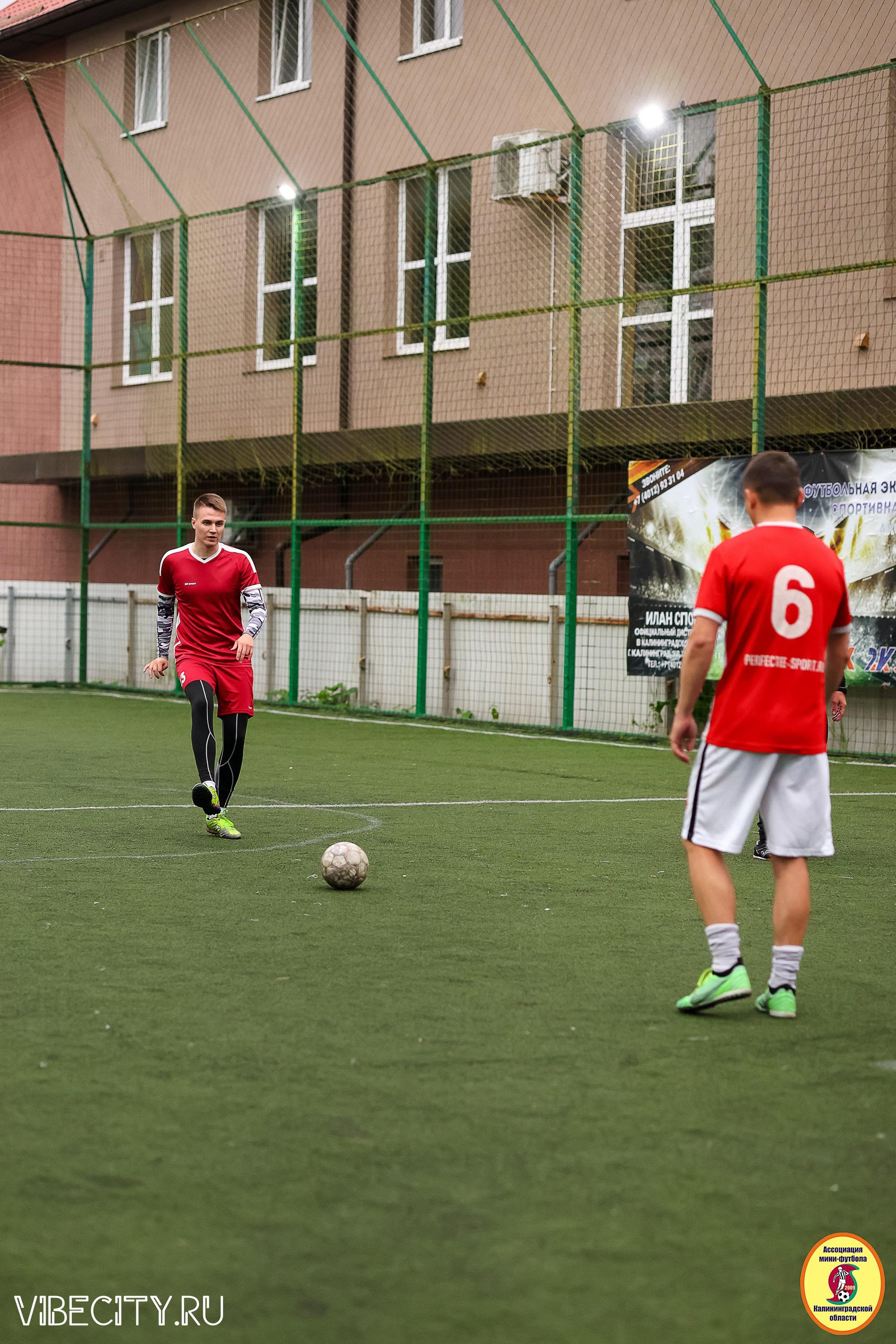 ИГРЫ МИНИ-ФУТБОЛЬНОЙ И КОРПОРАТИВНОЙ ЛИГИ. VIBECITY.RU Вайб Сити Ру Фоторепортажи Фотоотчеты Калининград