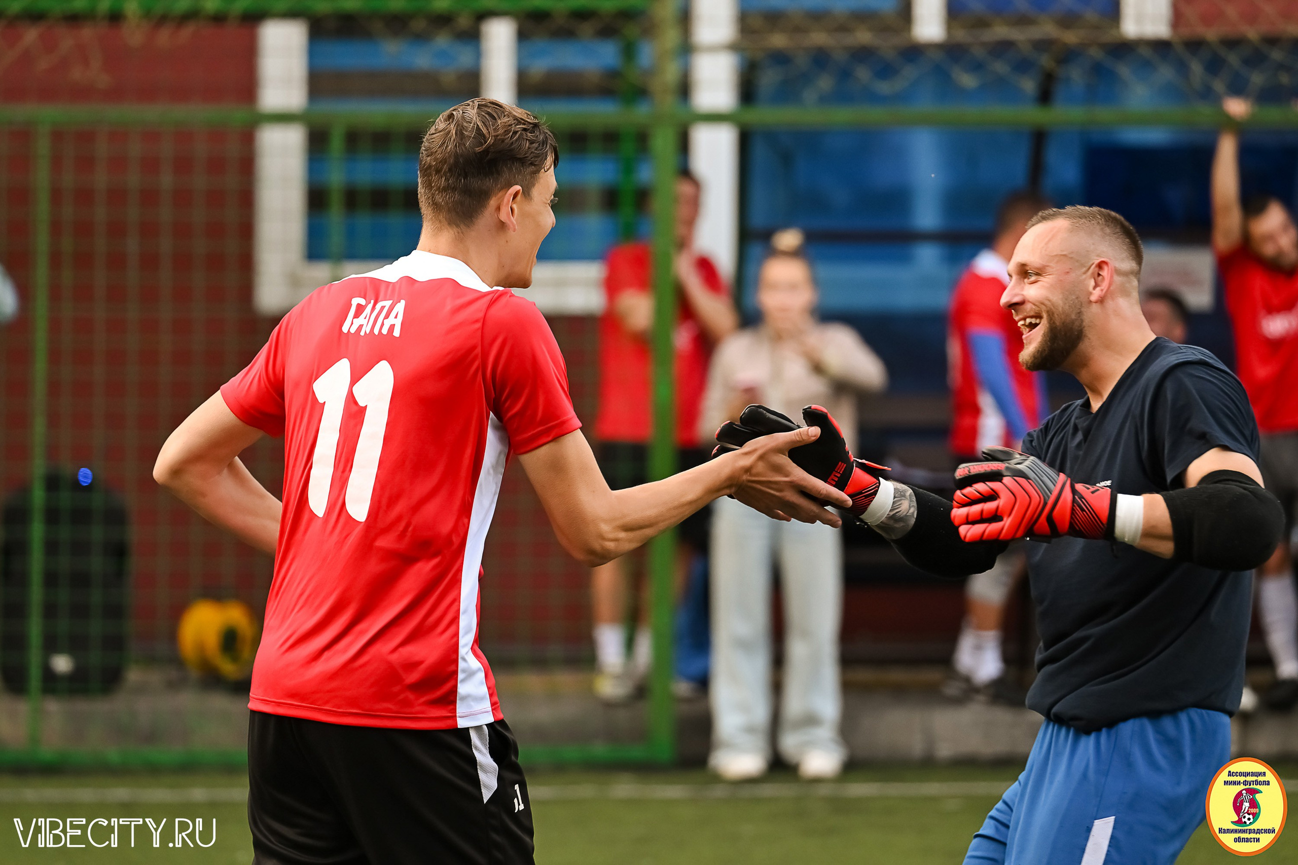 ИГРЫ МИНИ-ФУТБОЛЬНОЙ И КОРПОРАТИВНОЙ ЛИГИ. VIBECITY.RU Вайб Сити Ру Фоторепортажи Фотоотчеты Калининград