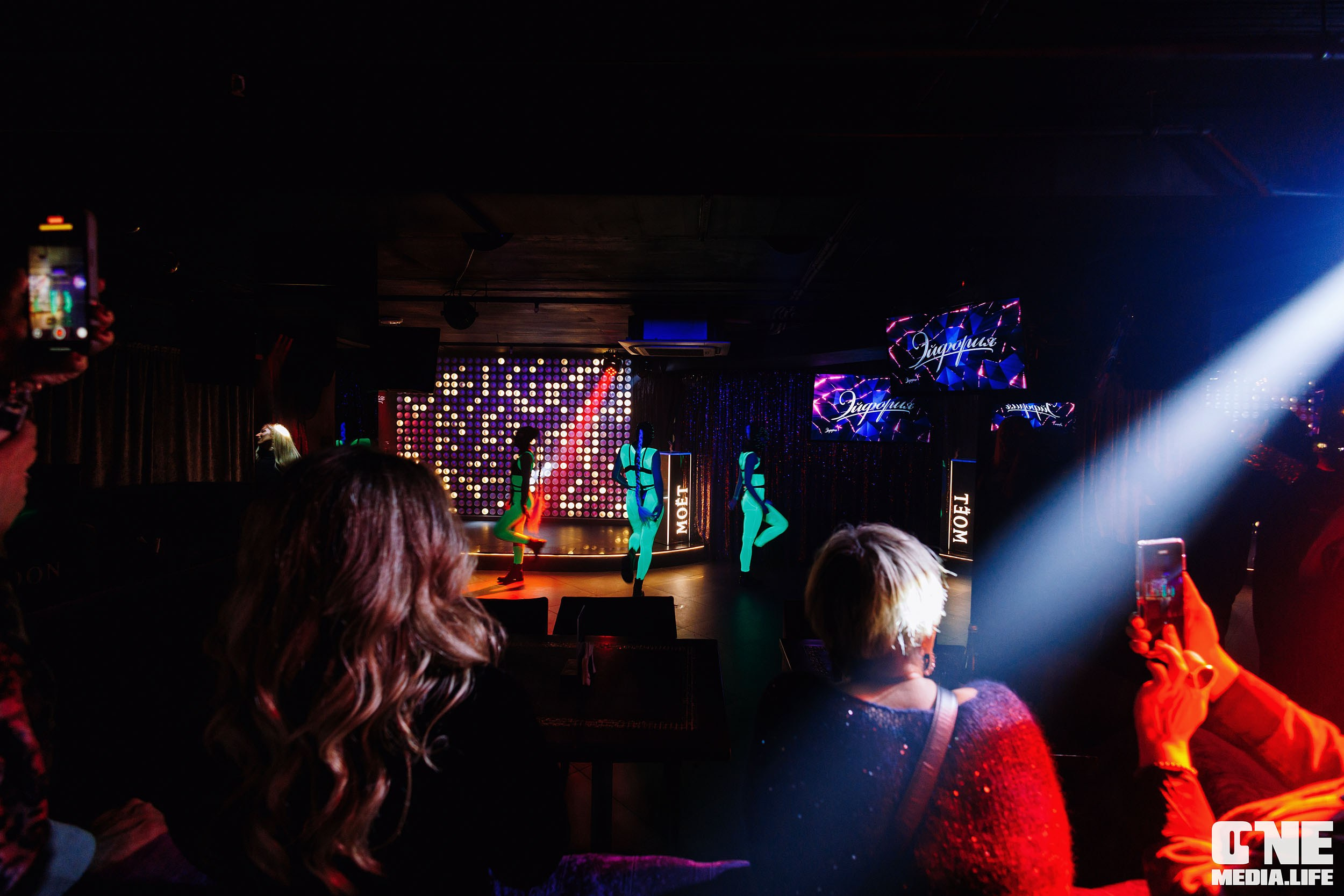 Фоторепортаж из караоке-клуба Эйфория. One Media Life: фоторепортажи, фотоотчеты с мероприятий и заведений