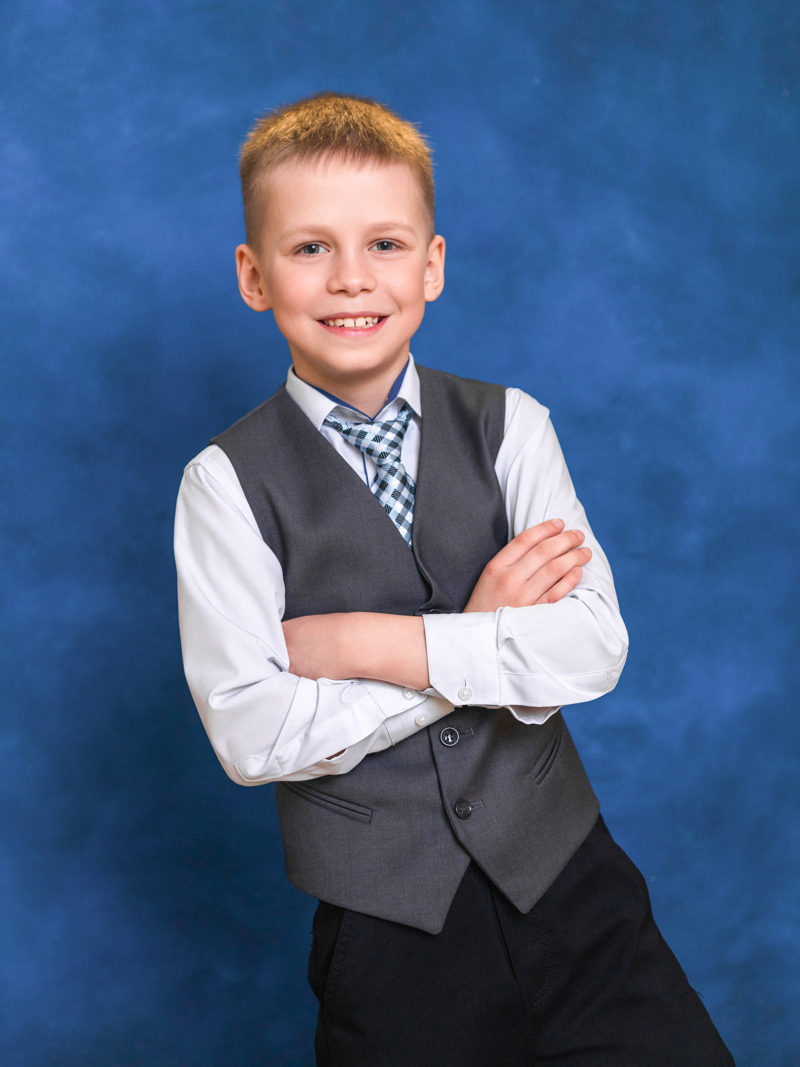 Выпускные альбомы в Тюмени для школ, садов, вузов спортивных секций