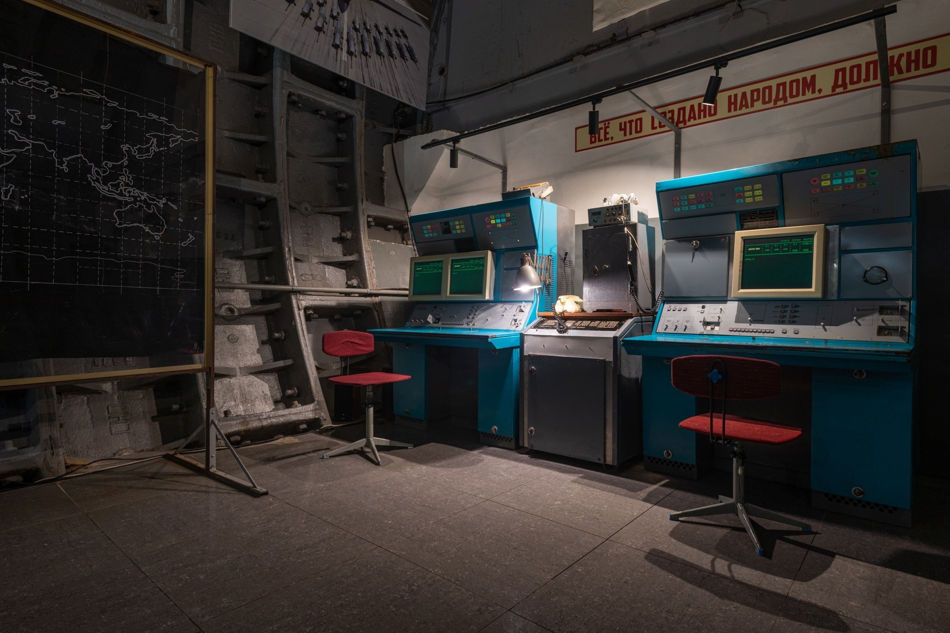 Город без неба: подземки в разных городах. Роман Свободный — интерьерная и архитектурная съёмка, Москва и МО