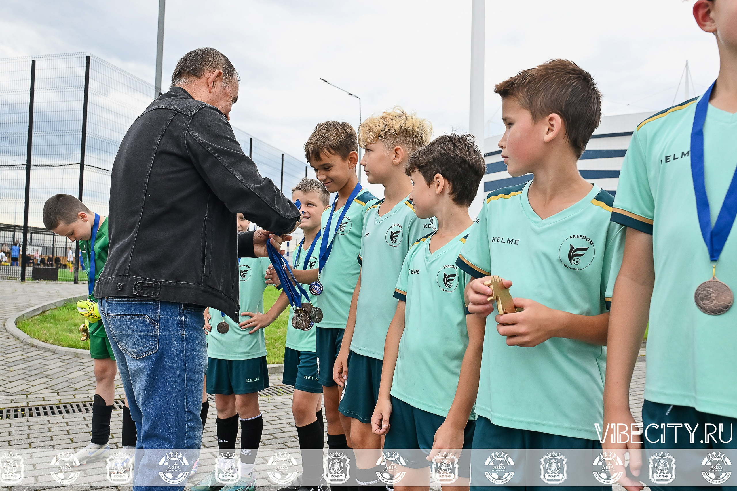 Калининградская Детская Футбольная Лига. VIBECITY.RU Вайб Сити Ру Фоторепортажи Фотоотчеты Калининград