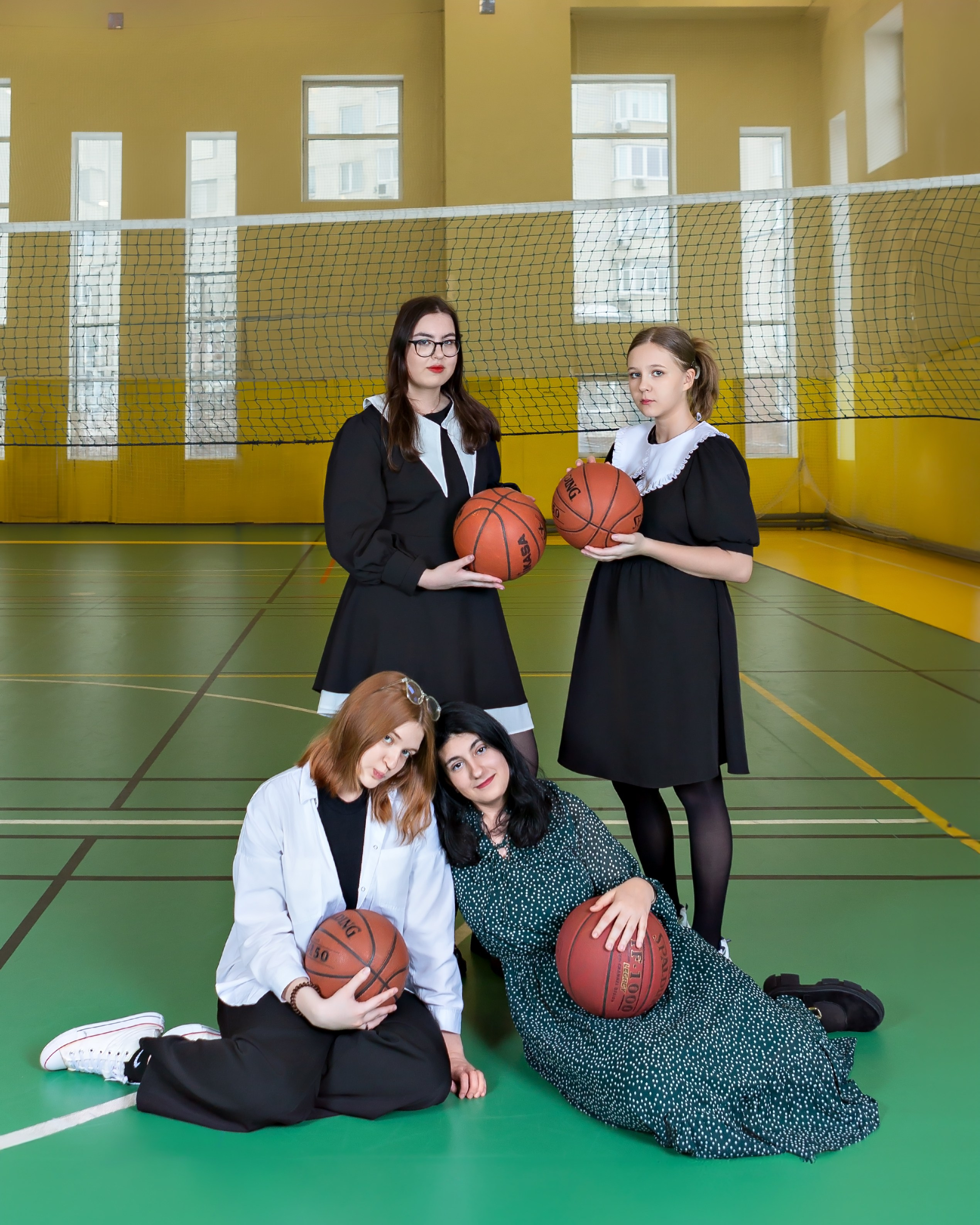 Выпускной альбом для 9 Класса. Выпускные альбомы и школьный фотограф в Подольске, Троицке, Щербинке, Москве и Московской области