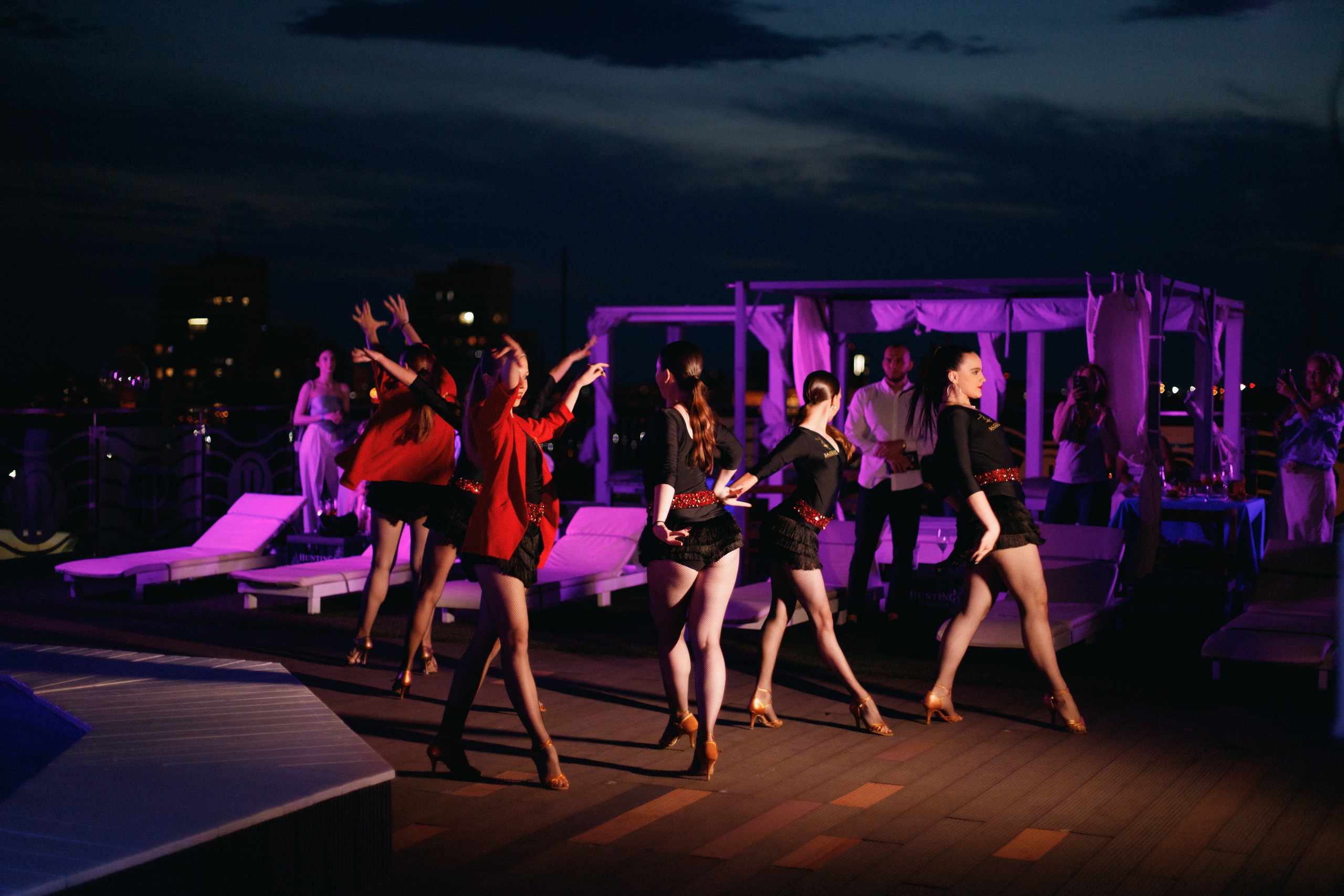 СОБРАНИЕ — ПРЕЗЕНТАЦИЯ НОВОГО НОМЕРА. СВОИ. ФОТООТЧЕТЫ-СОБЫТИЯ-МЕСТА